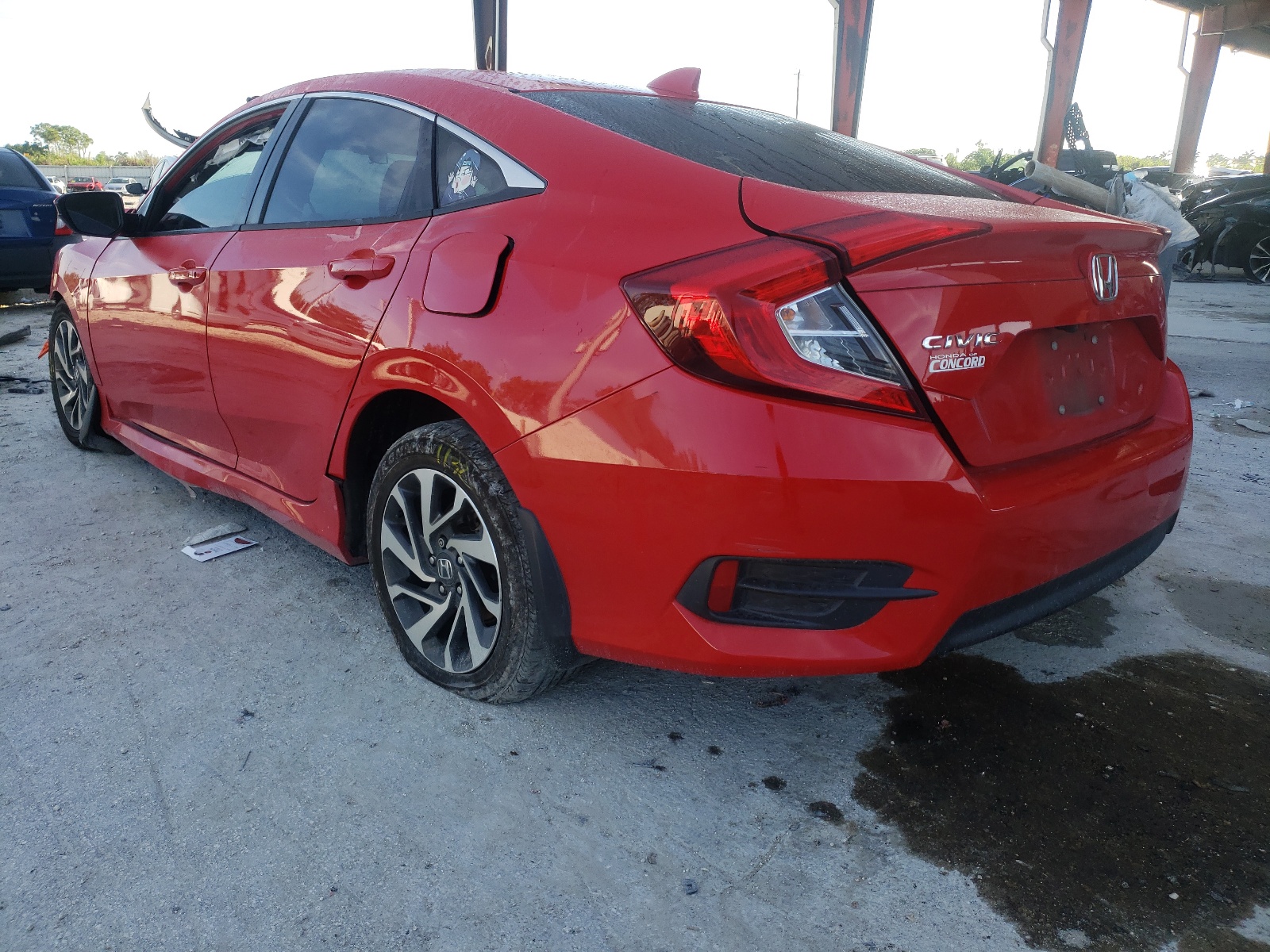 Photo 3 from auction – 2018 HONDA CIVIC EX with VIN 2HGFC2F77JH580329