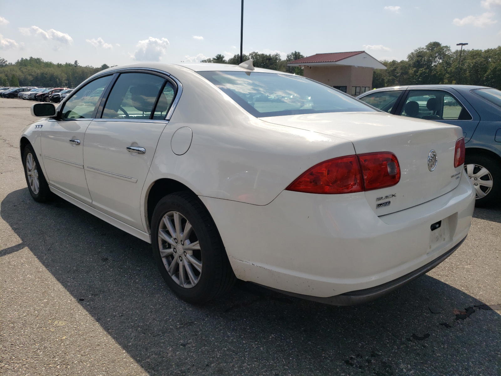 Photo 3 from auction – 2010 BUICK LUCERNE CX with VIN 1G4HC5EM0AU102908