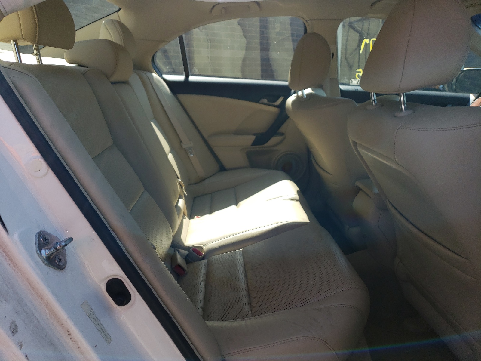 Photo 6 from auction – 2010 ACURA TSX with VIN JH4CU2F60AC032499