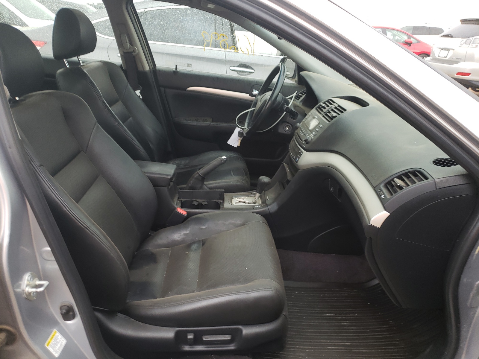 Photo 5 from auction – 2005 ACURA TSX with VIN JH4CL96825C021264