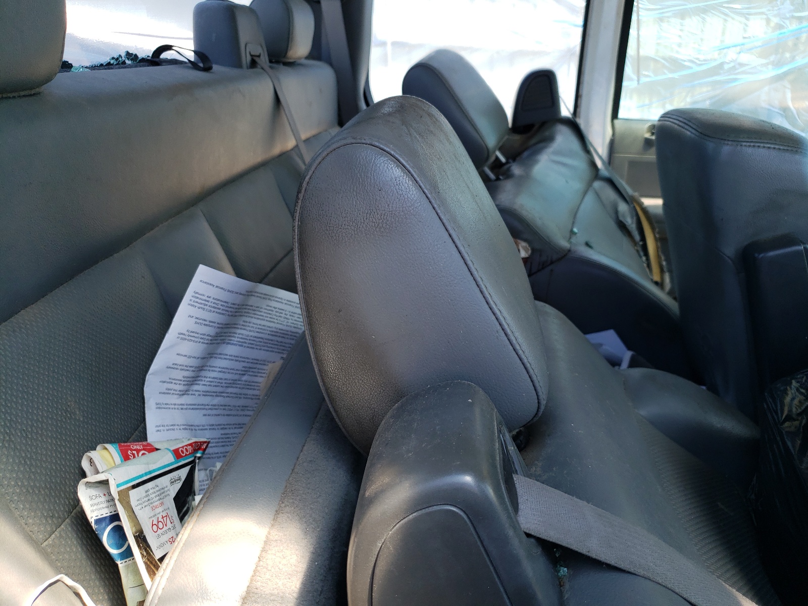 Photo 6 from auction – 2006 FORD F150 with VIN 1FTRX12WX6FA46998
