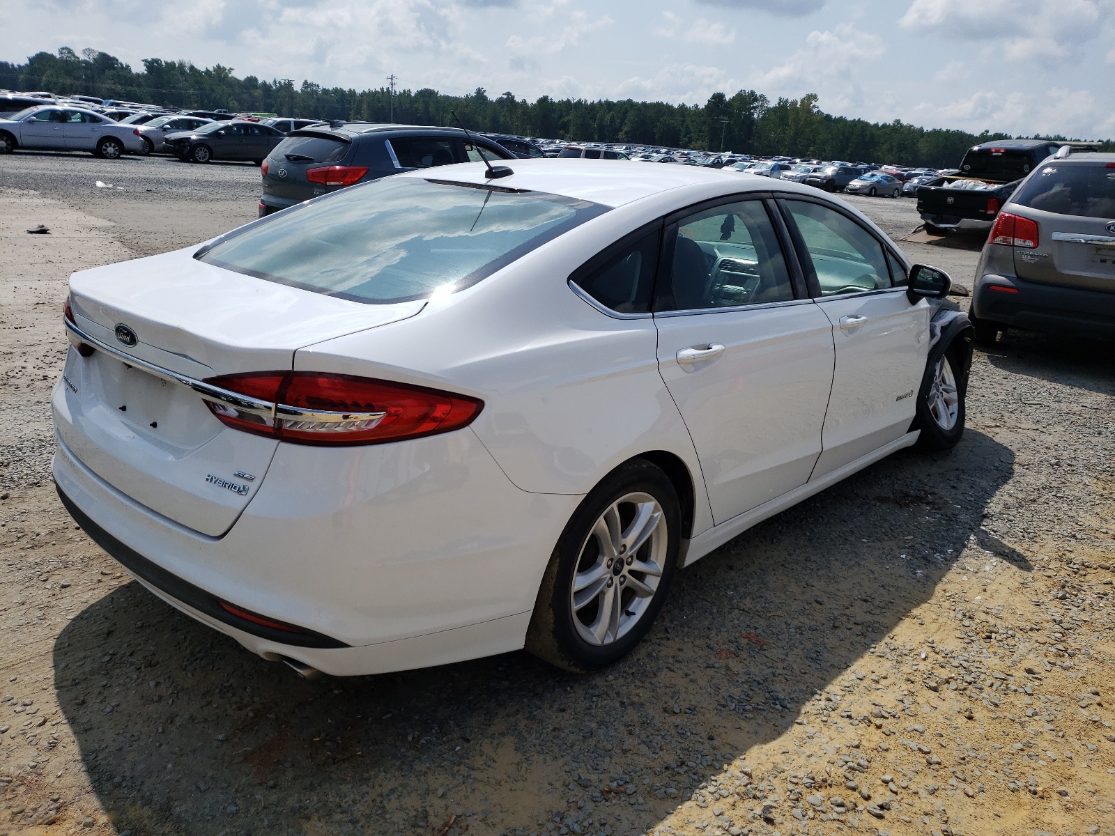 Photo 4 from auction – 2018 FORD FUSION SE with VIN 3FA6P0LU1JR226141