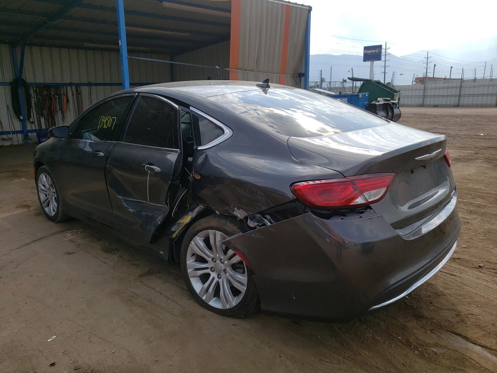 Photo 3 from auction – 2015 CHRYSLER 200 LIMITE with VIN 1C3CCCAB2FN639048