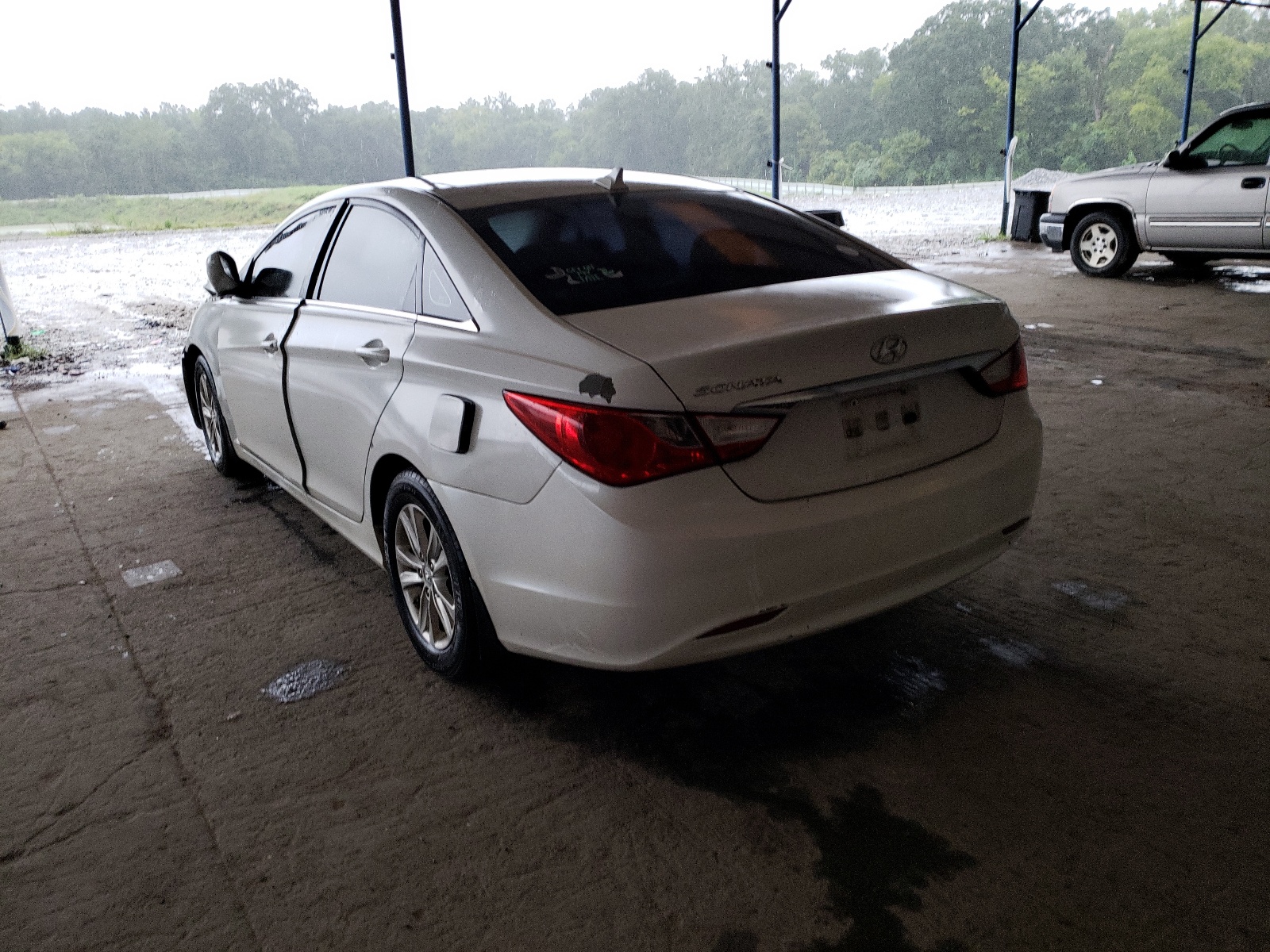 Photo 3 from auction – 2011 HYUNDAI SONATA GLS with VIN 5NPEB4ACXBH143673