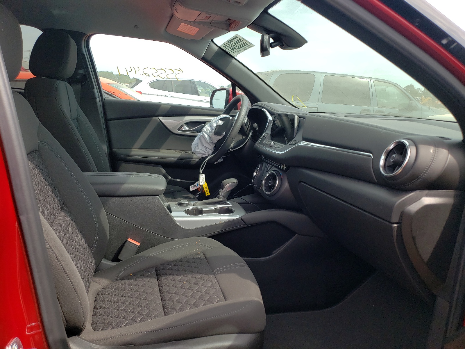 Photo 5 from auction – 2021 CHEVROLET BLAZER 2LT with VIN 3GNKBHR49MS567692