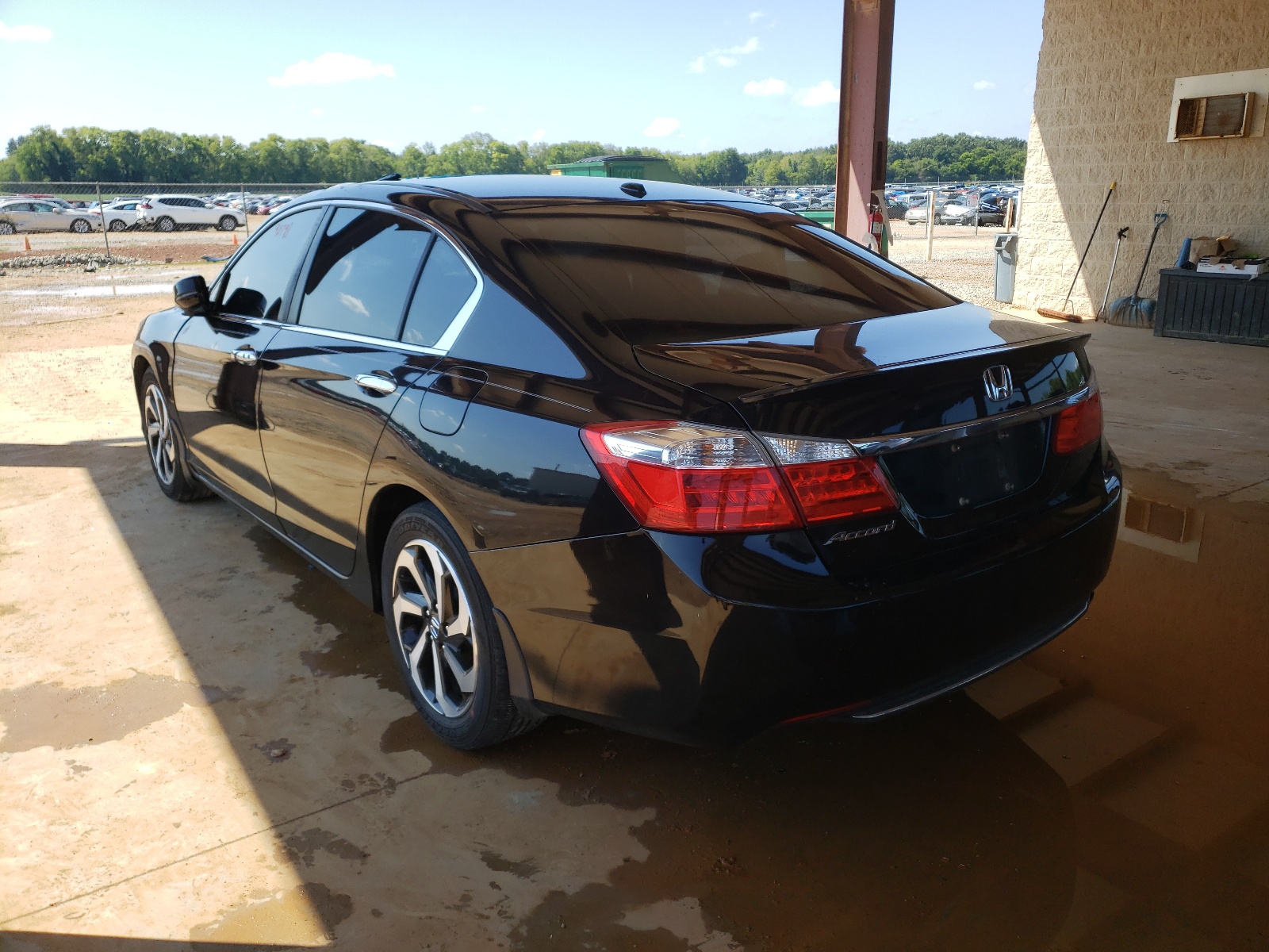 Photo 3 from auction – 2014 HONDA ACCORD EXL with VIN 1HGCR2F80EA212928