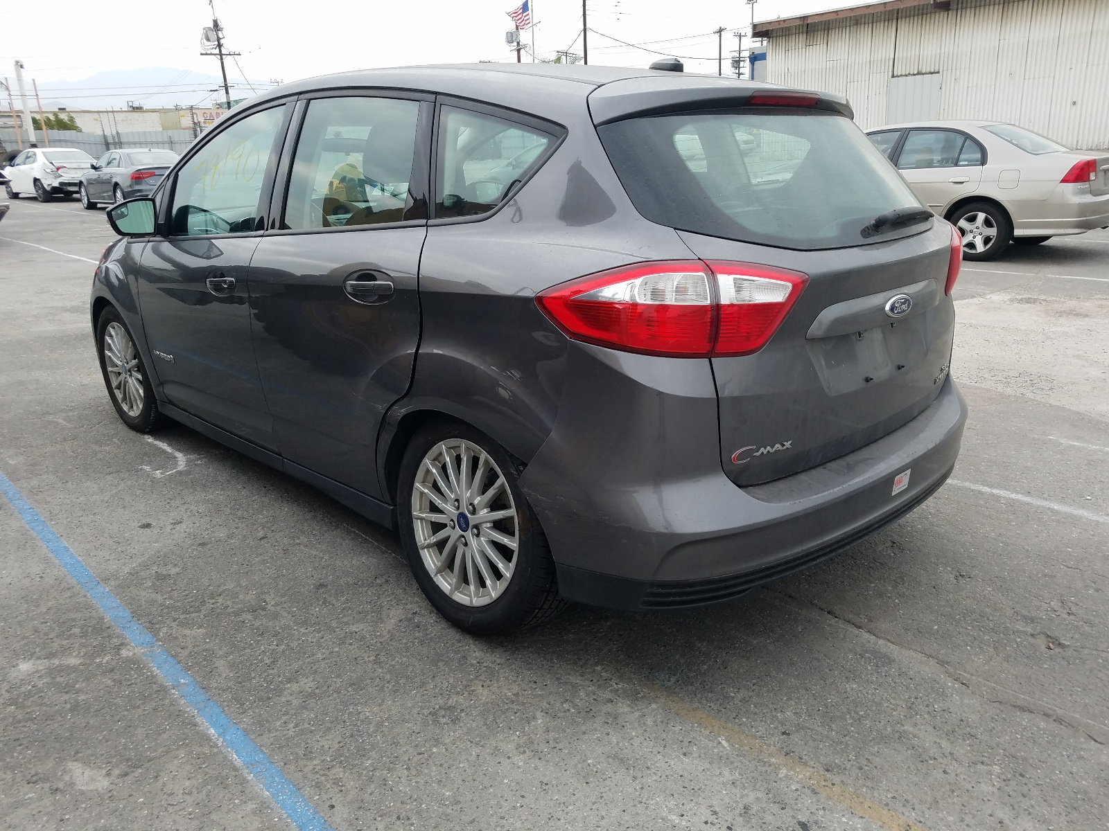 Photo 3 from auction – 2013 FORD C-MAX SE with VIN 1FADP5AU8DL517455
