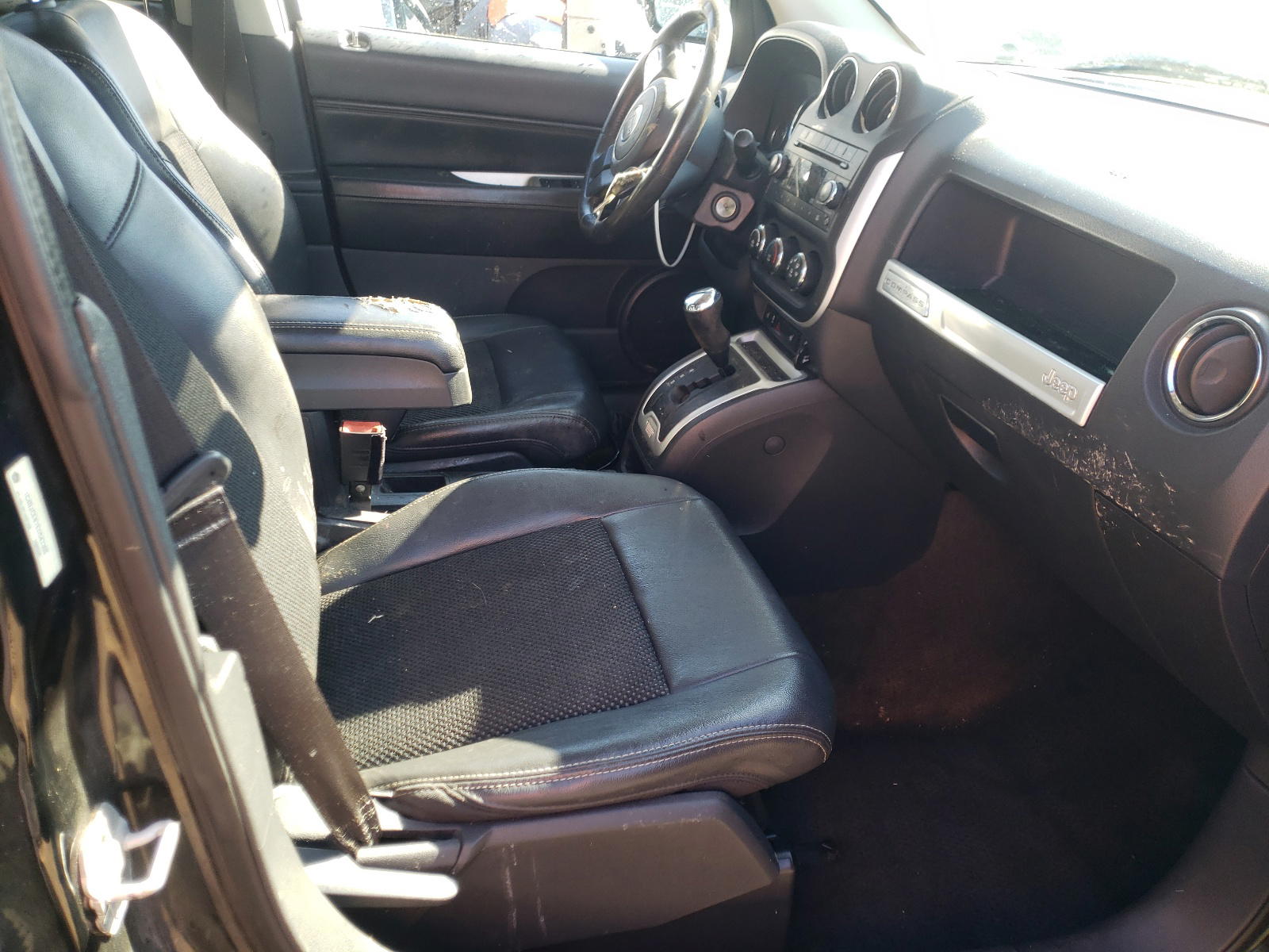 Photo 5 from auction – 2014 JEEP COMPASS LA with VIN 1C4NJCEB7ED547300