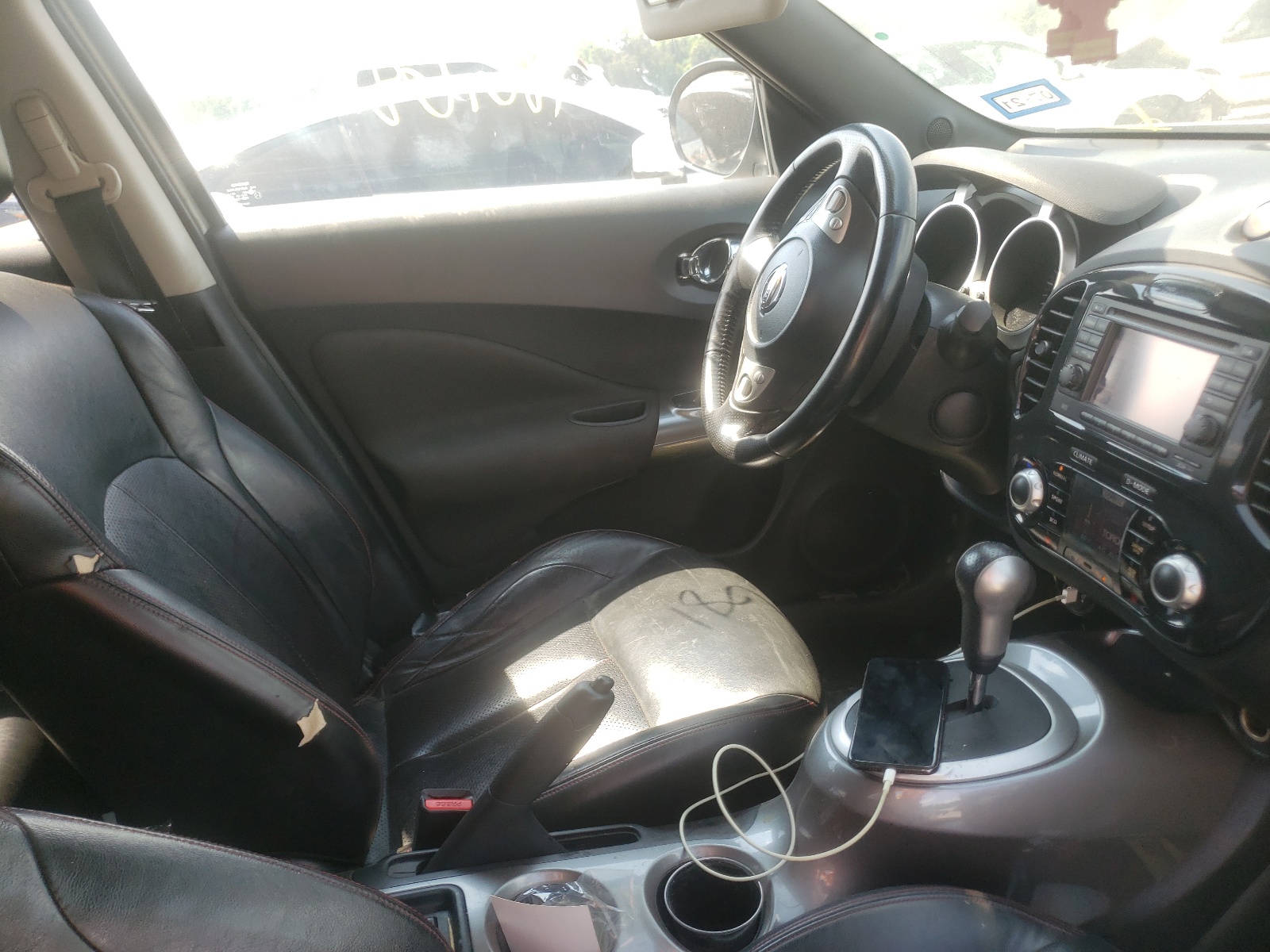 Photo 5 from auction – 2011 NISSAN JUKE S with VIN JN8AF5MR7BT019918