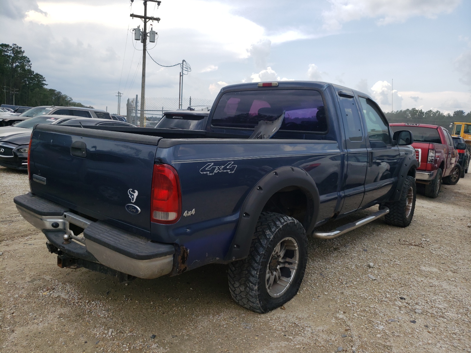 Photo 4 from auction – 2005 FORD F250 SUPER with VIN 1FTSX21535EA33630