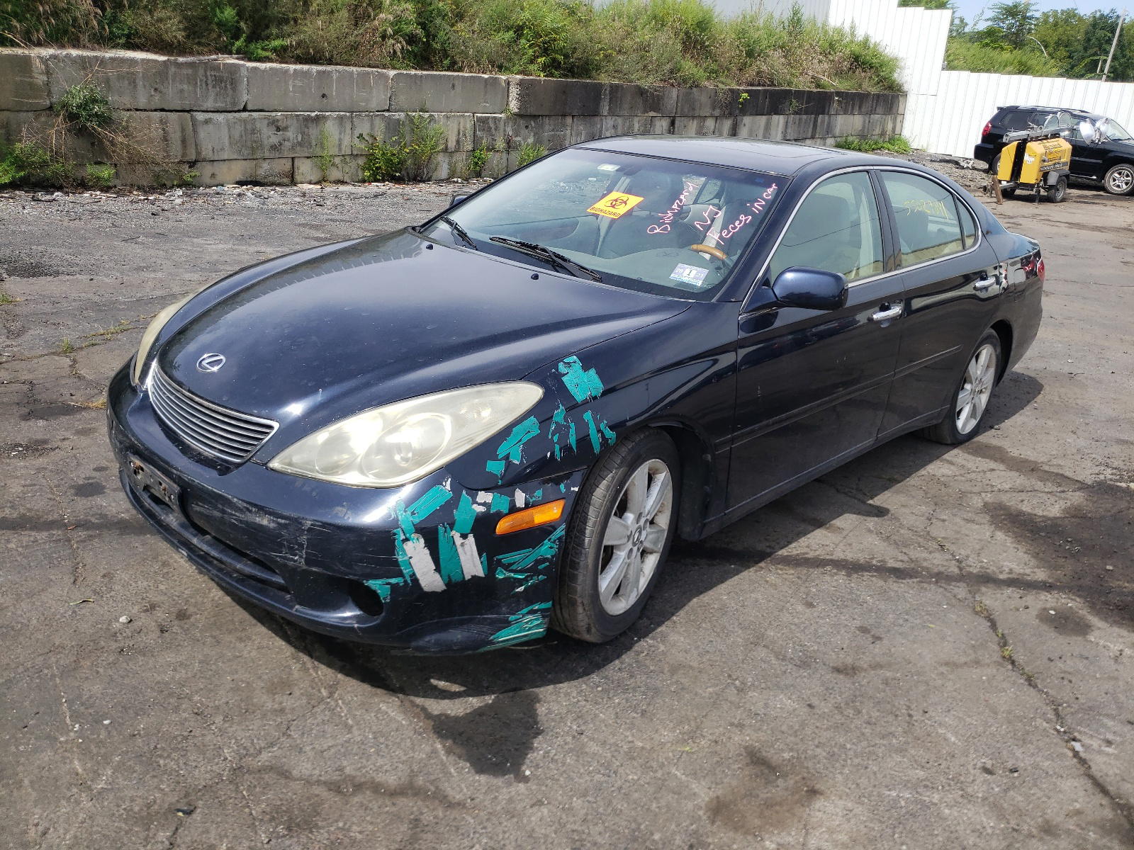 Photo 2 from auction – 2005 LEXUS ES 330 with VIN JTHBA30G455076611