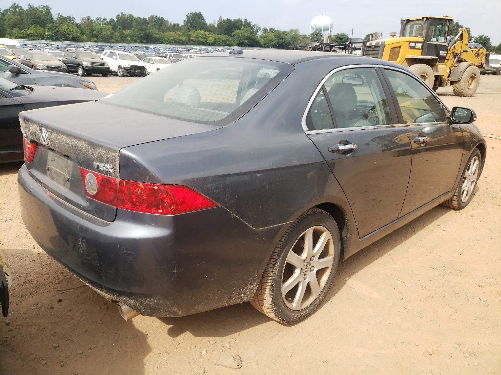 Photo 4 from auction – 2005 ACURA TSX with VIN JH4CL96995C001778