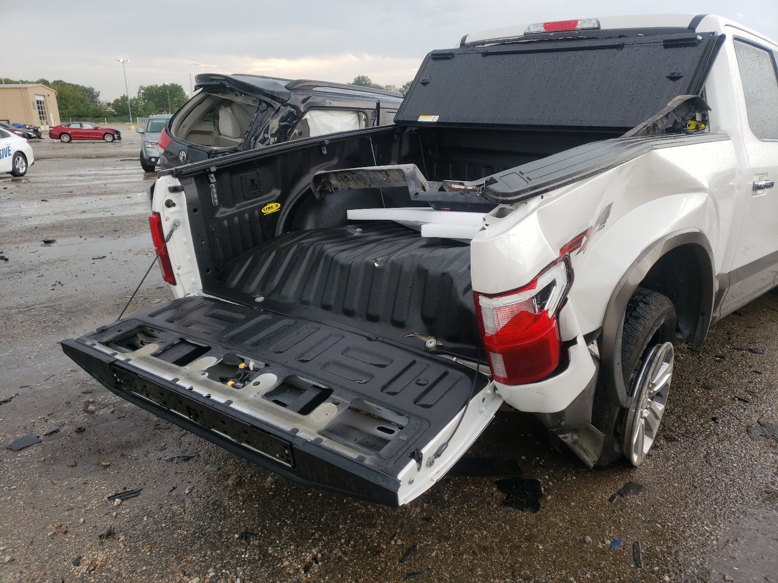 Photo 9 from auction – 2018 FORD F150 SUPER with VIN 1FTFW1E18JFD28250