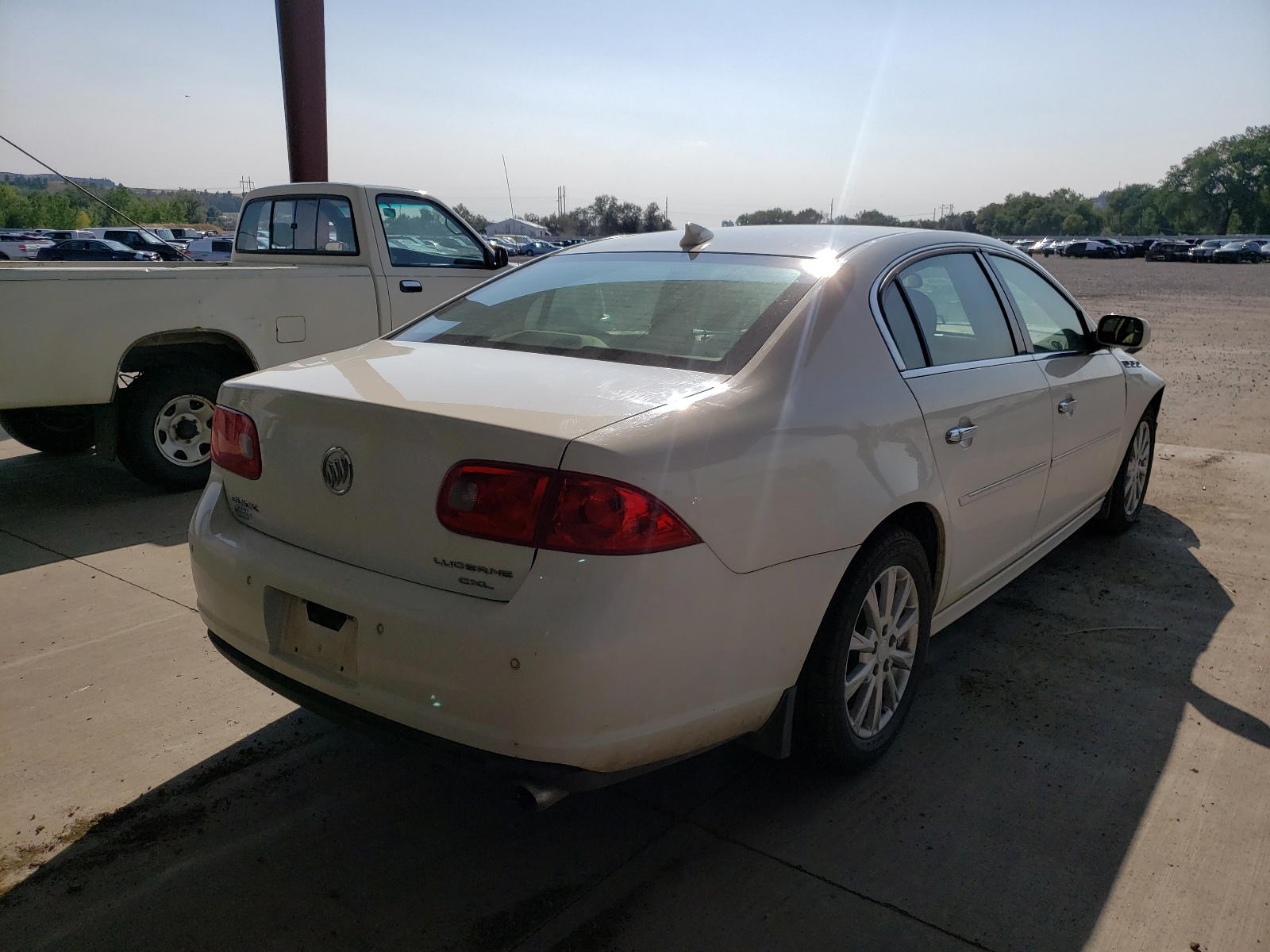 Photo 4 from auction – 2011 BUICK LUCERNE CX with VIN 1G4HC5EM6BU135896