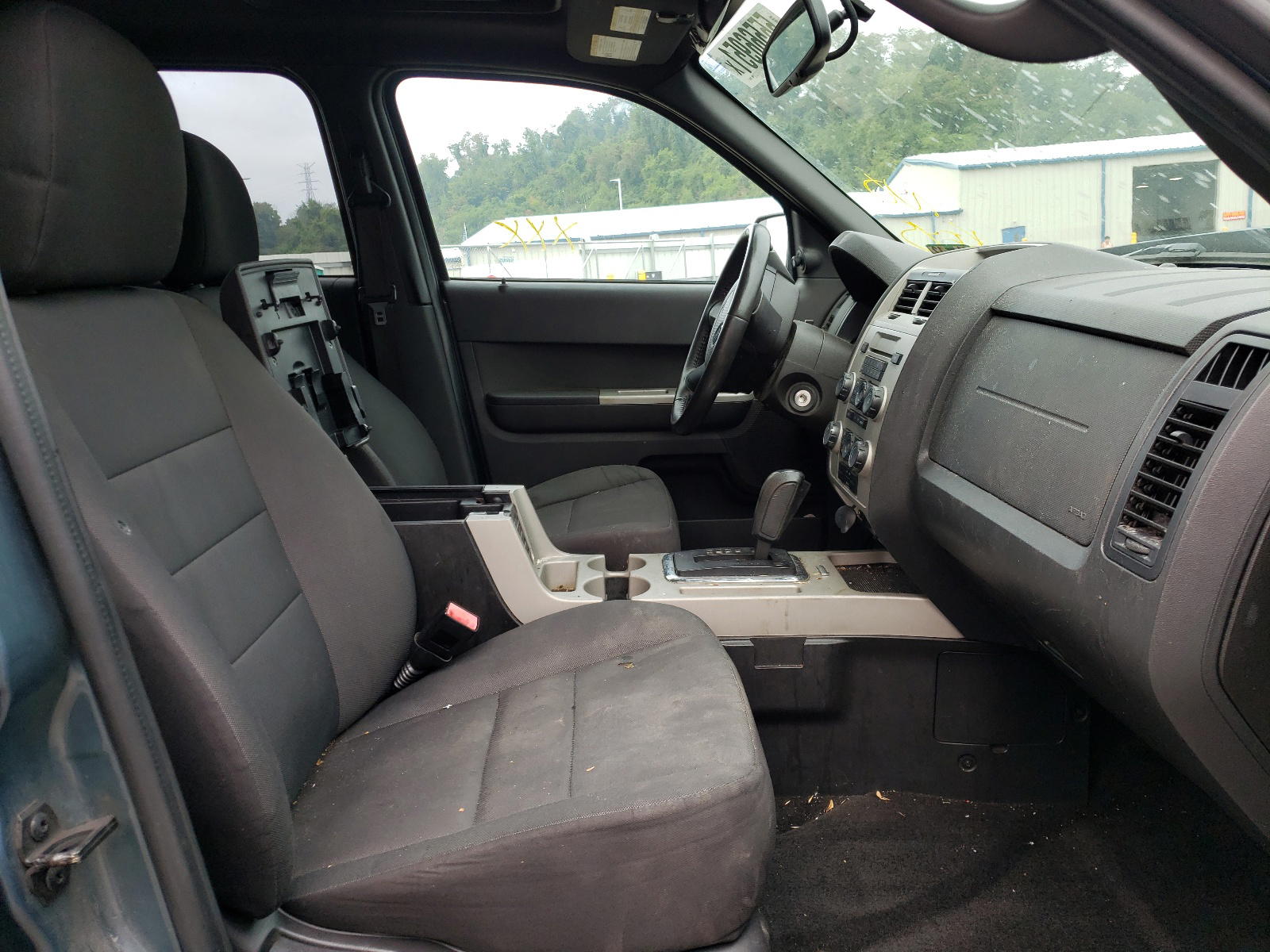 Photo 5 from auction – 2012 FORD ESCAPE XLT with VIN 1FMCU0D79CKB10817