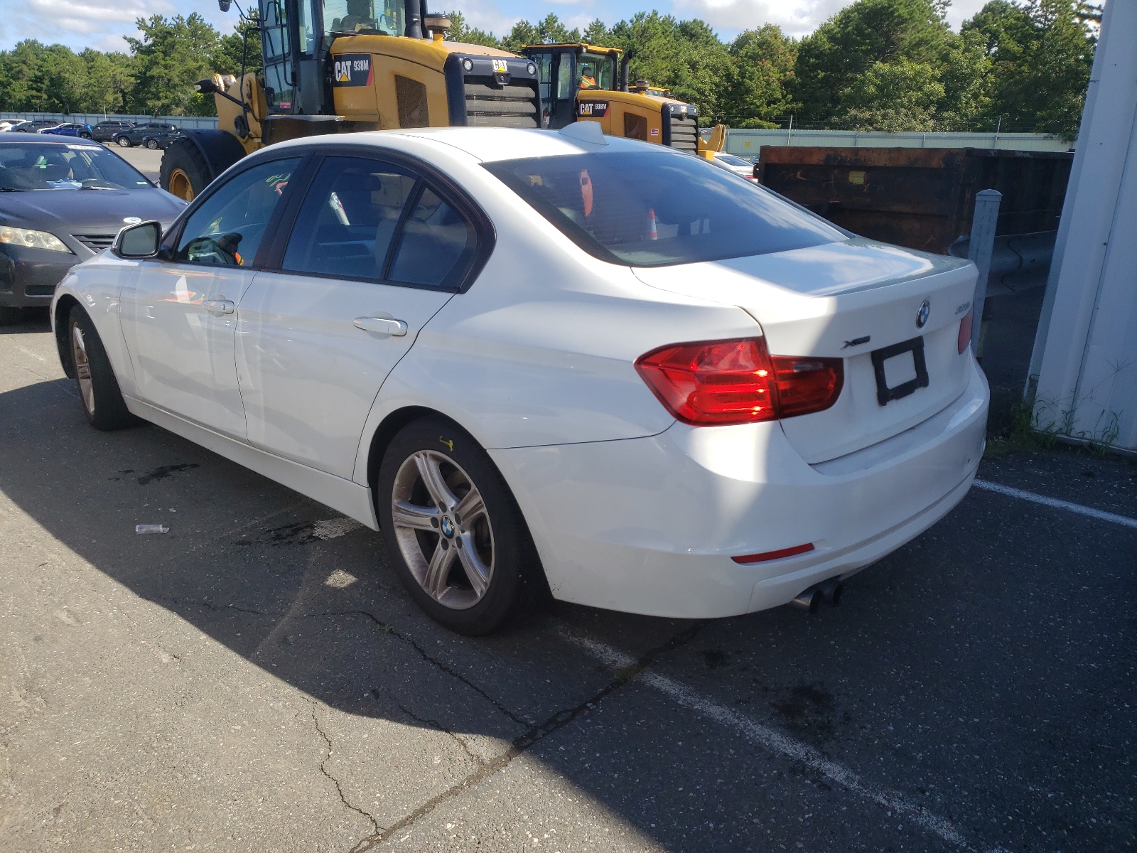 Photo 3 from auction – 2013 BMW 328 XI SUL with VIN WBA3B5G53DNS00740