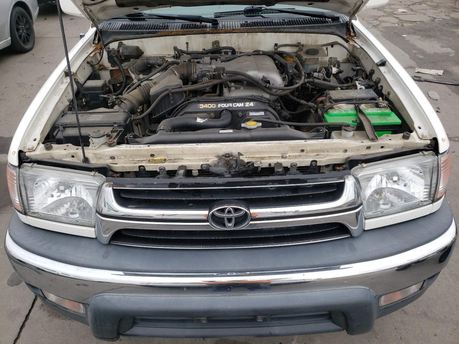 Photo 7 from auction – 2001 TOYOTA 4RUNNER SR with VIN JT3HN86R019053355