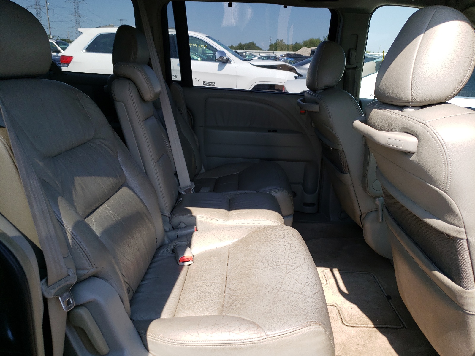 Photo 6 from auction – 2005 HONDA ODYSSEY EX with VIN 5FNRL38705B135408