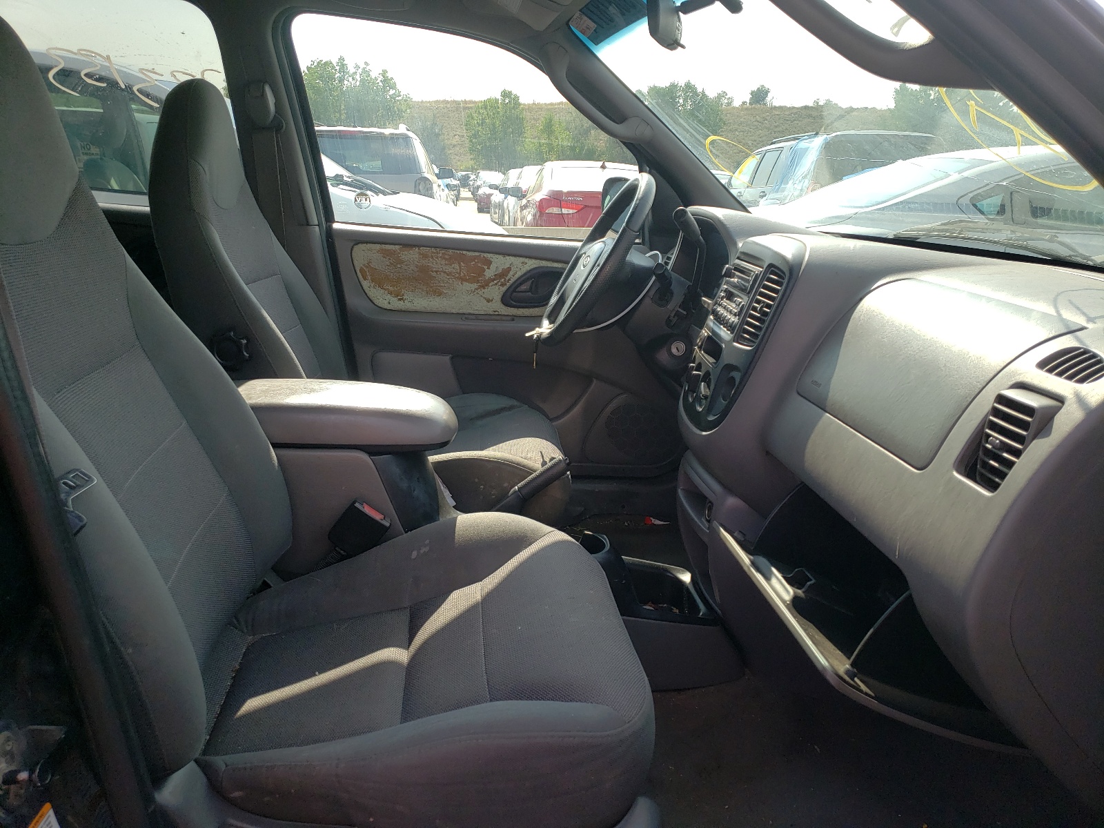 Zdjęcie 5 z aukcji – 2001 FORD ESCAPE XLT z VIN 1FMCU04111KA80365