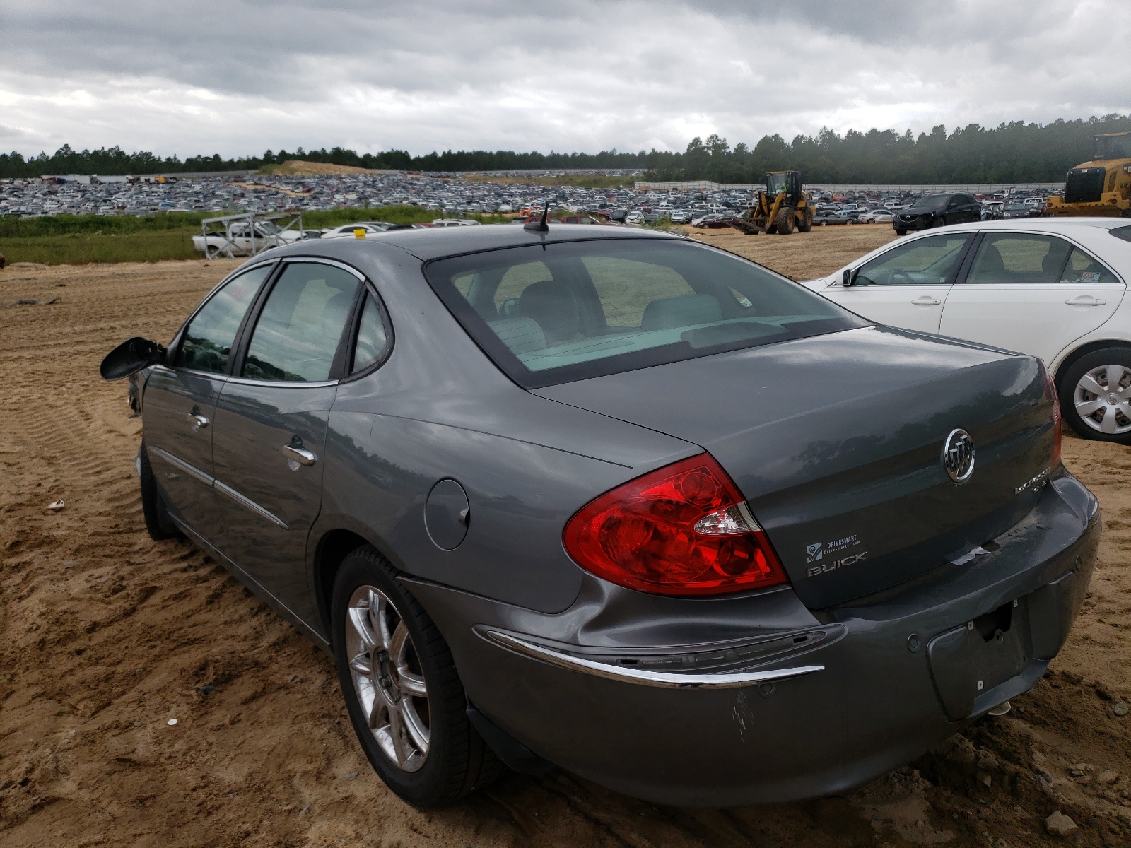 Photo 3 from auction – 2007 BUICK LACROSSE C with VIN 2G4WD582171239861