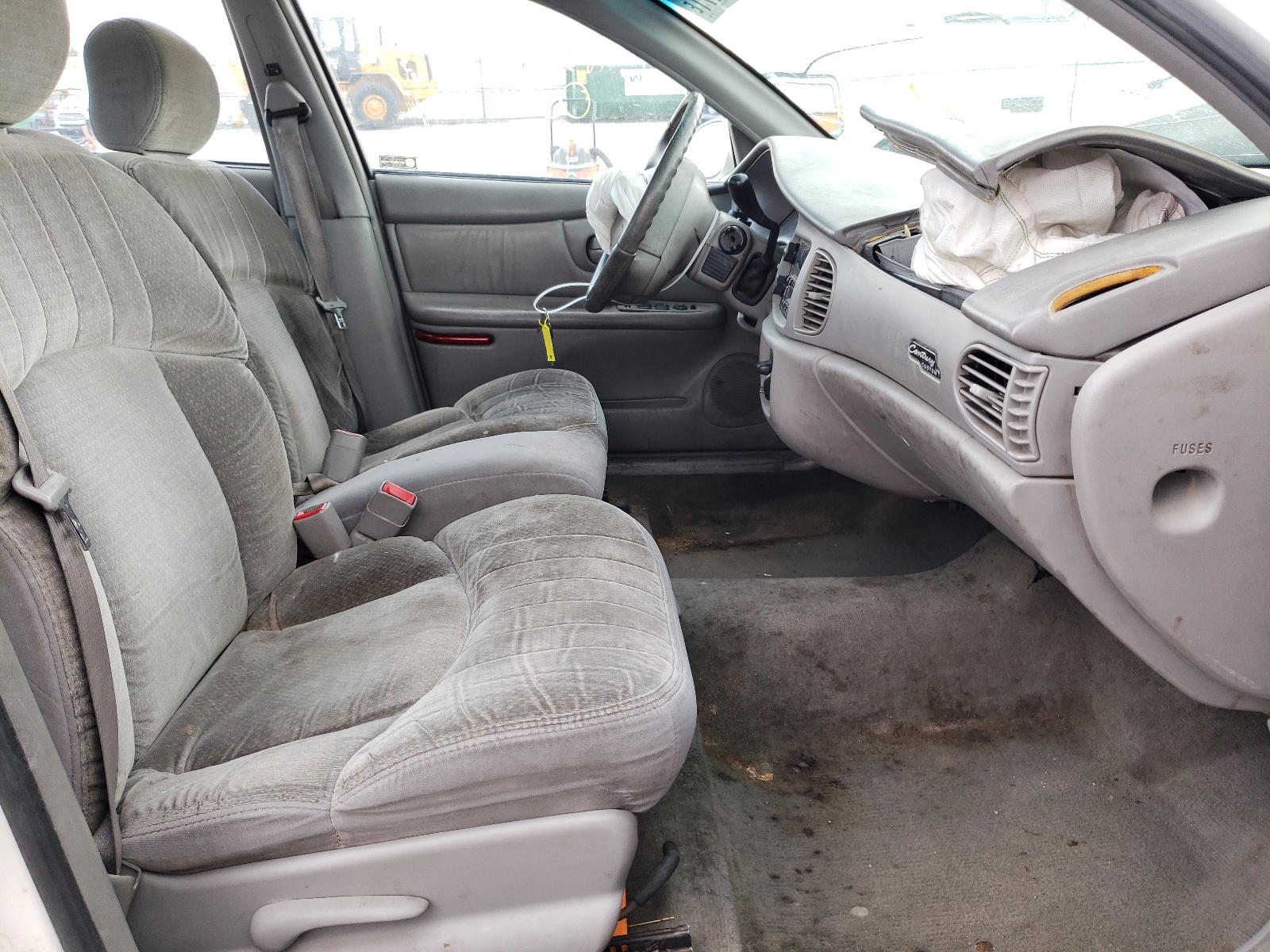 Photo 5 from auction – 2001 BUICK CENTURY CU with VIN 2G4WS52J211246623