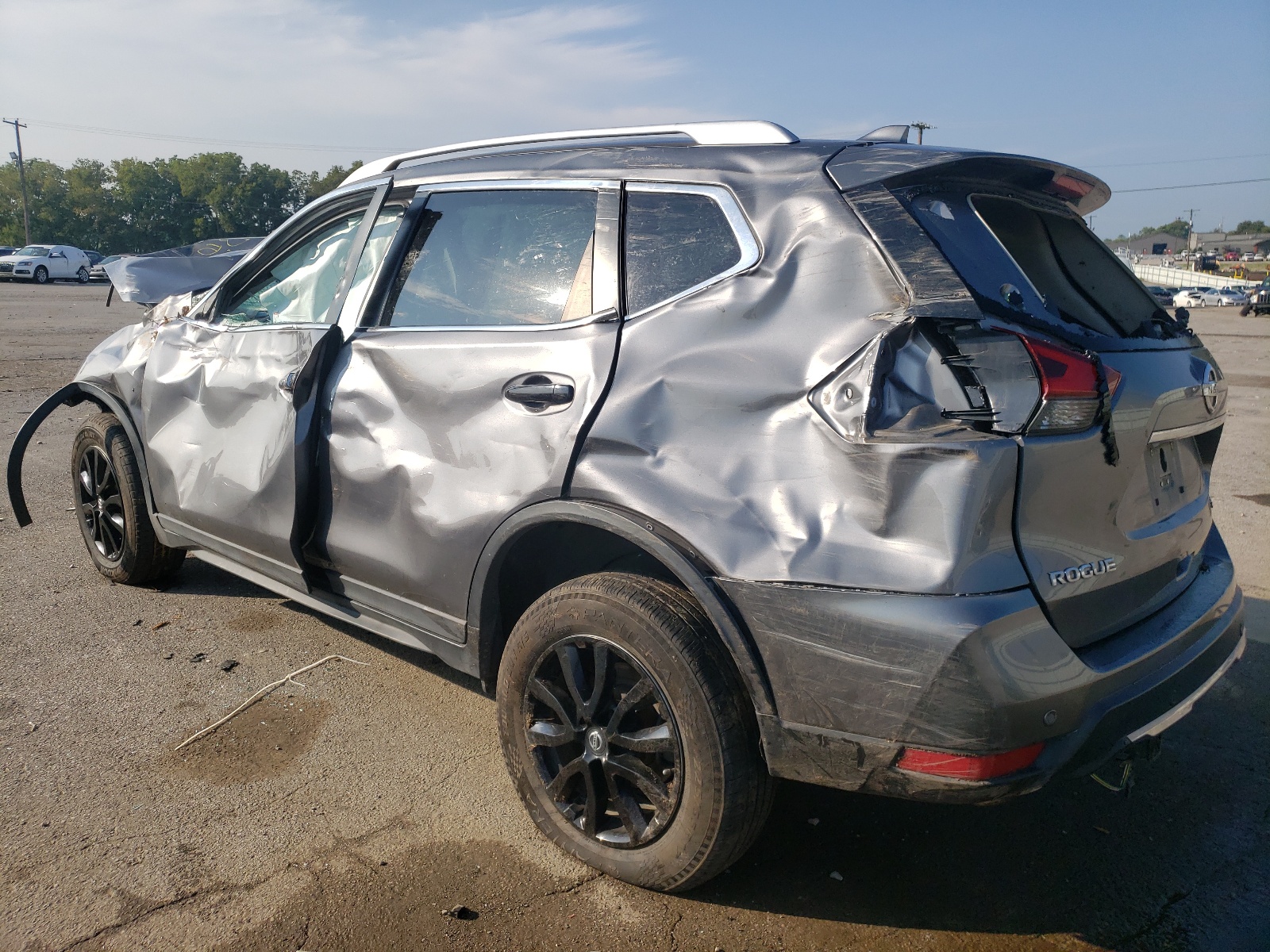 Photo 3 from auction – 2019 NISSAN ROGUE S with VIN KNMAT2MV8KP519997