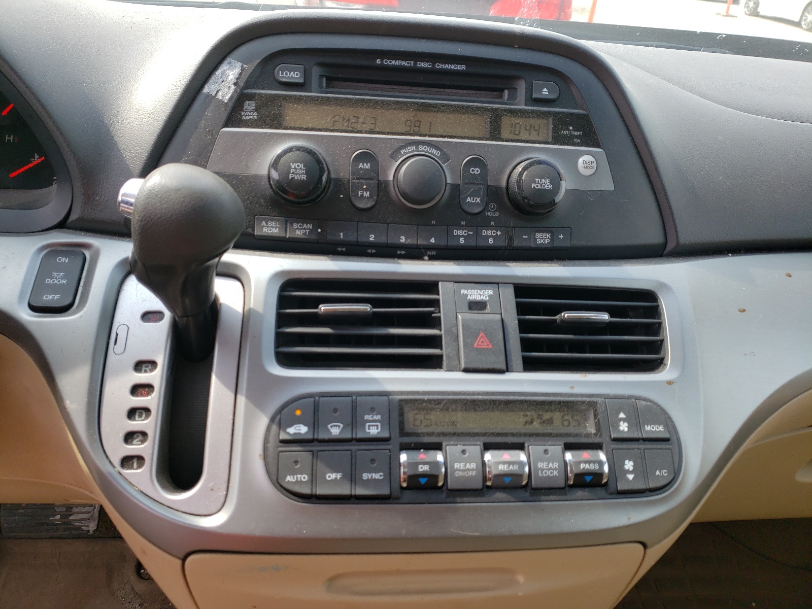 Photo 9 from auction – 2008 HONDA ODYSSEY EX with VIN 5FNRL38428B014809