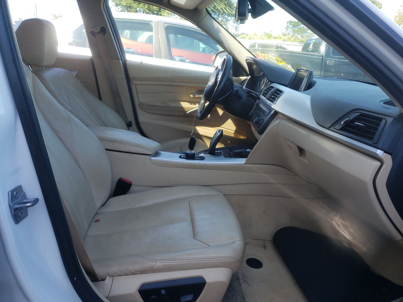 Photo 5 from auction – 2013 BMW 328 XI SUL with VIN WBA3B5G53DNS00740