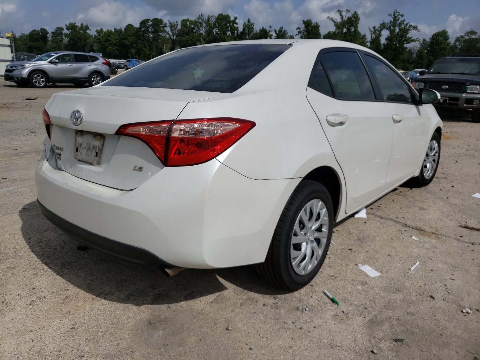 Photo 4 from auction – 2017 TOYOTA COROLLA L with VIN 5YFBURHE5HP648064