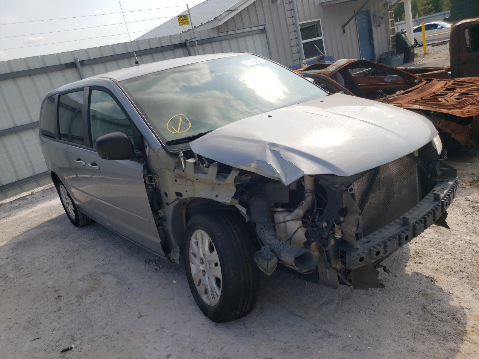 DODGE GRAND CARA 2017 with VIN 2C4RDGBG0HR856320 - Photo from auction