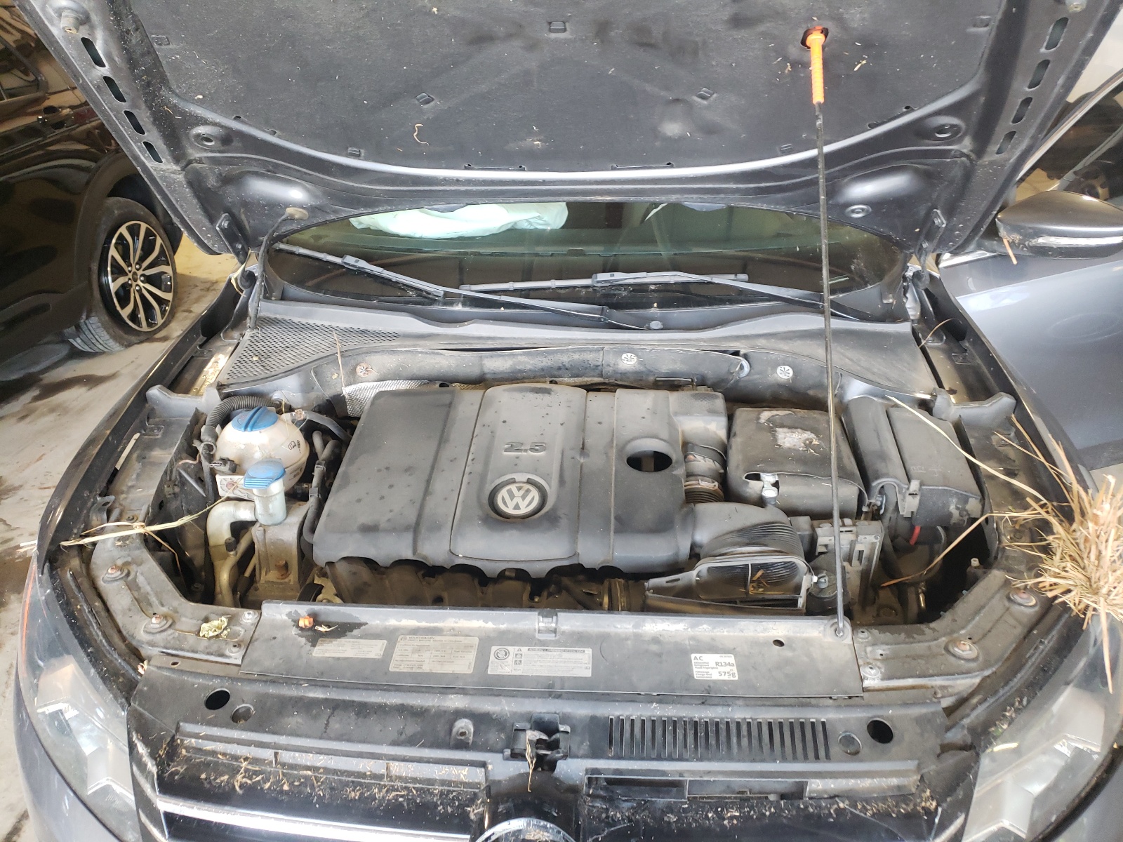 Photo 7 from auction – 2012 VOLKSWAGEN PASSAT SE with VIN 1VWBH7A31CC055754
