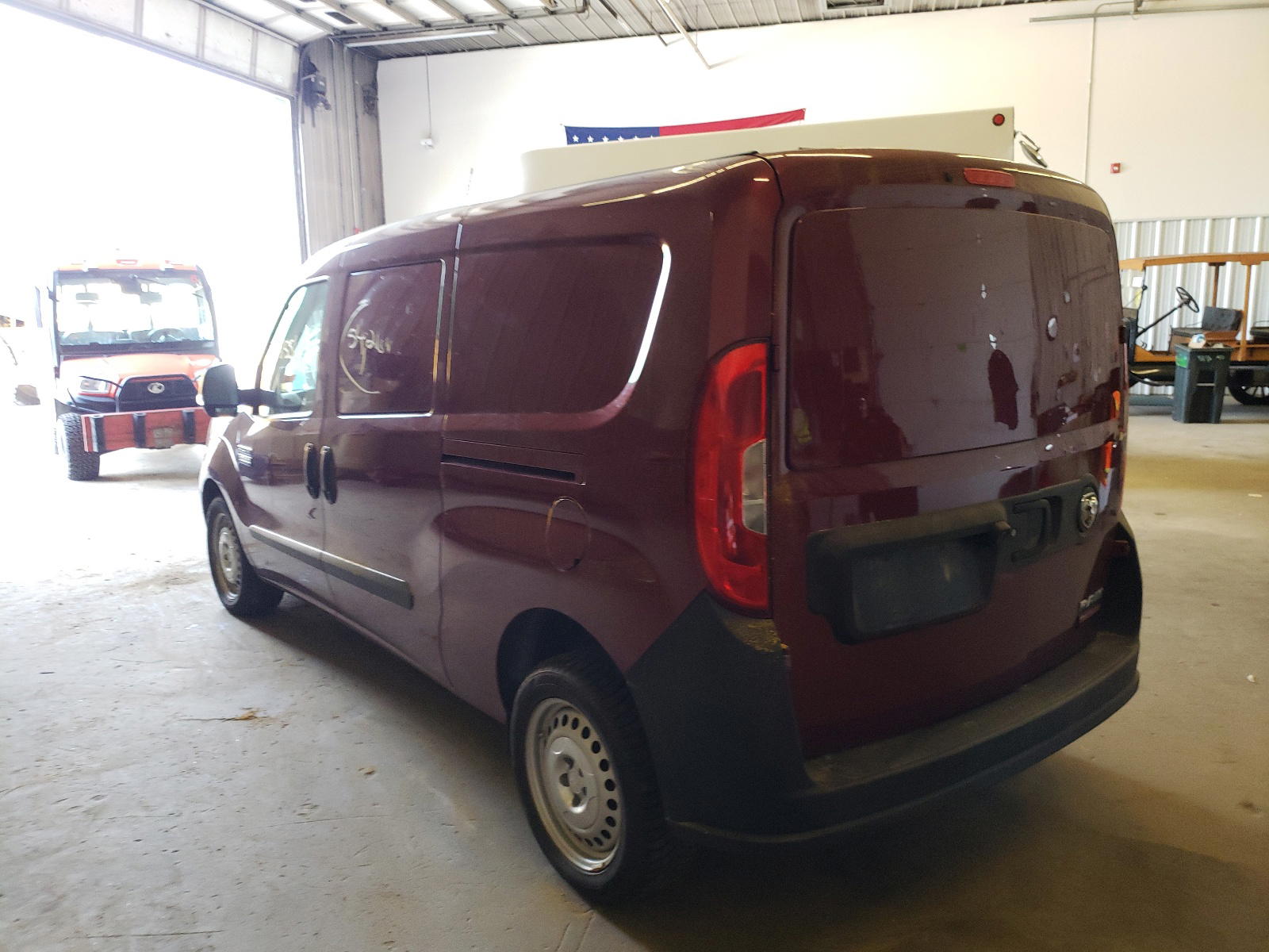 Photo 3 from auction – 2018 RAM PROMASTER with VIN ZFBERFAB1J6L16345