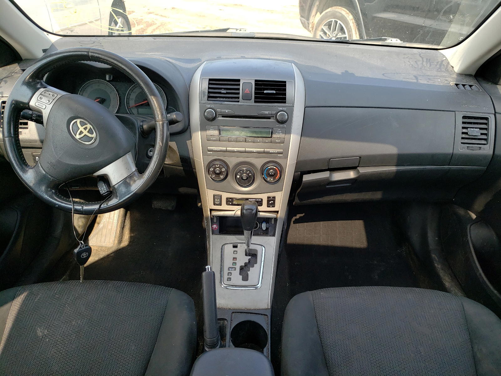 Photo 9 from auction – 2010 TOYOTA COROLLA BA with VIN 2T1BU4EE0AC487166