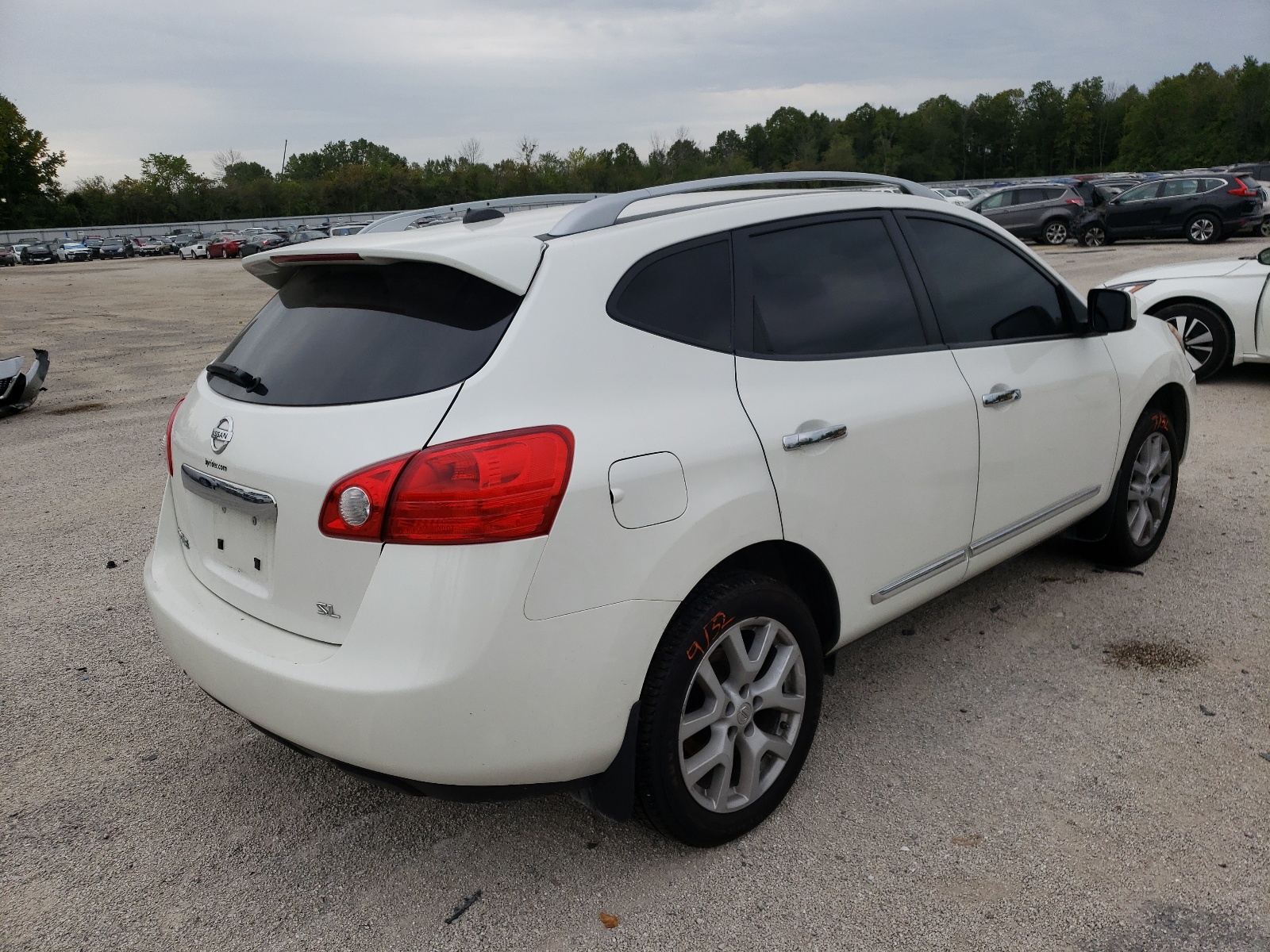 Photo 4 from auction – 2011 NISSAN ROGUE S with VIN JN8AS5MT2BW187830