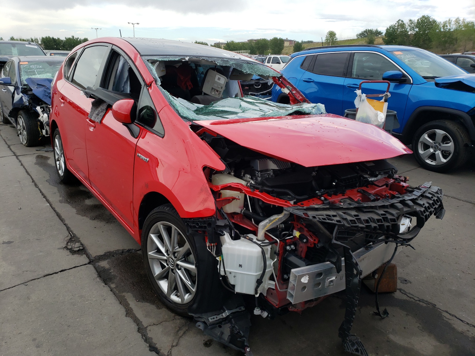 Photo 1 from auction – 2017 TOYOTA PRIUS V with VIN JTDZN3EU0HJ059917