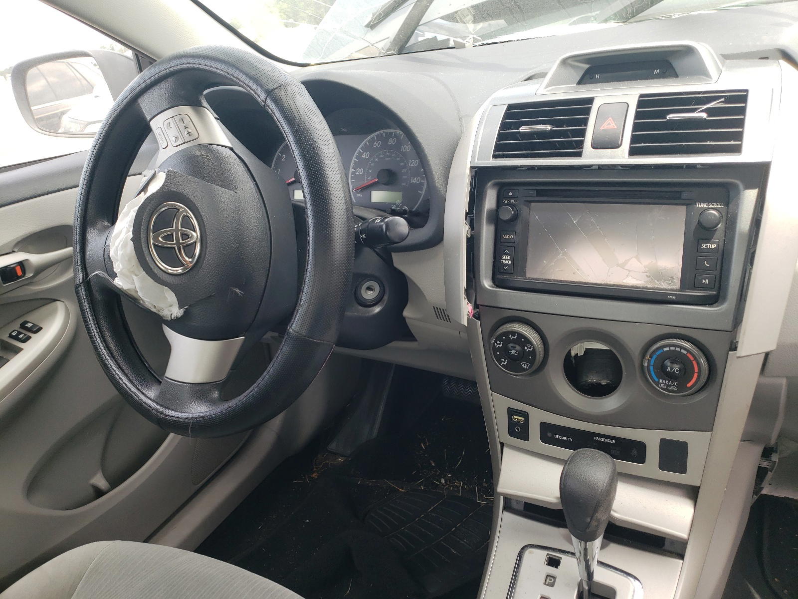 Photo 9 from auction – 2013 TOYOTA COROLLA BA with VIN 2T1BU4EE4DC930553