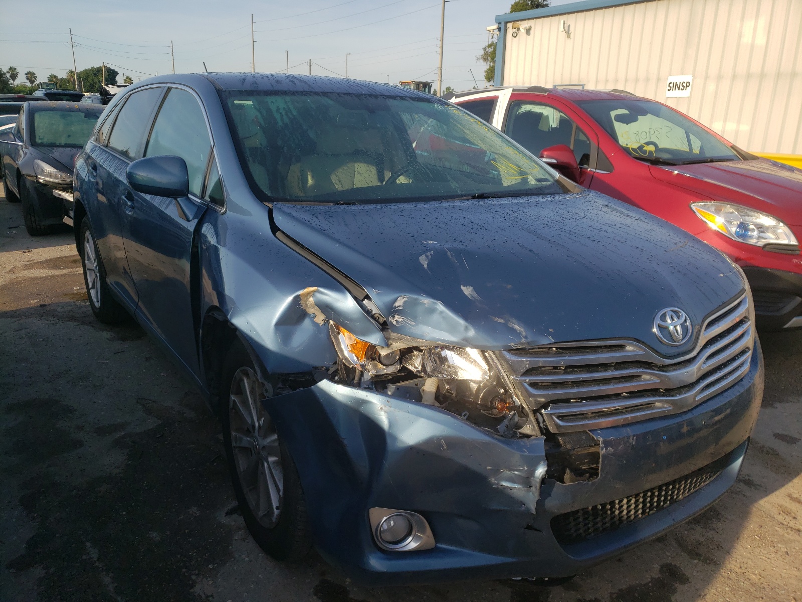 Photo 9 from auction – 2009 TOYOTA VENZA with VIN 4T3ZE11A69U004892