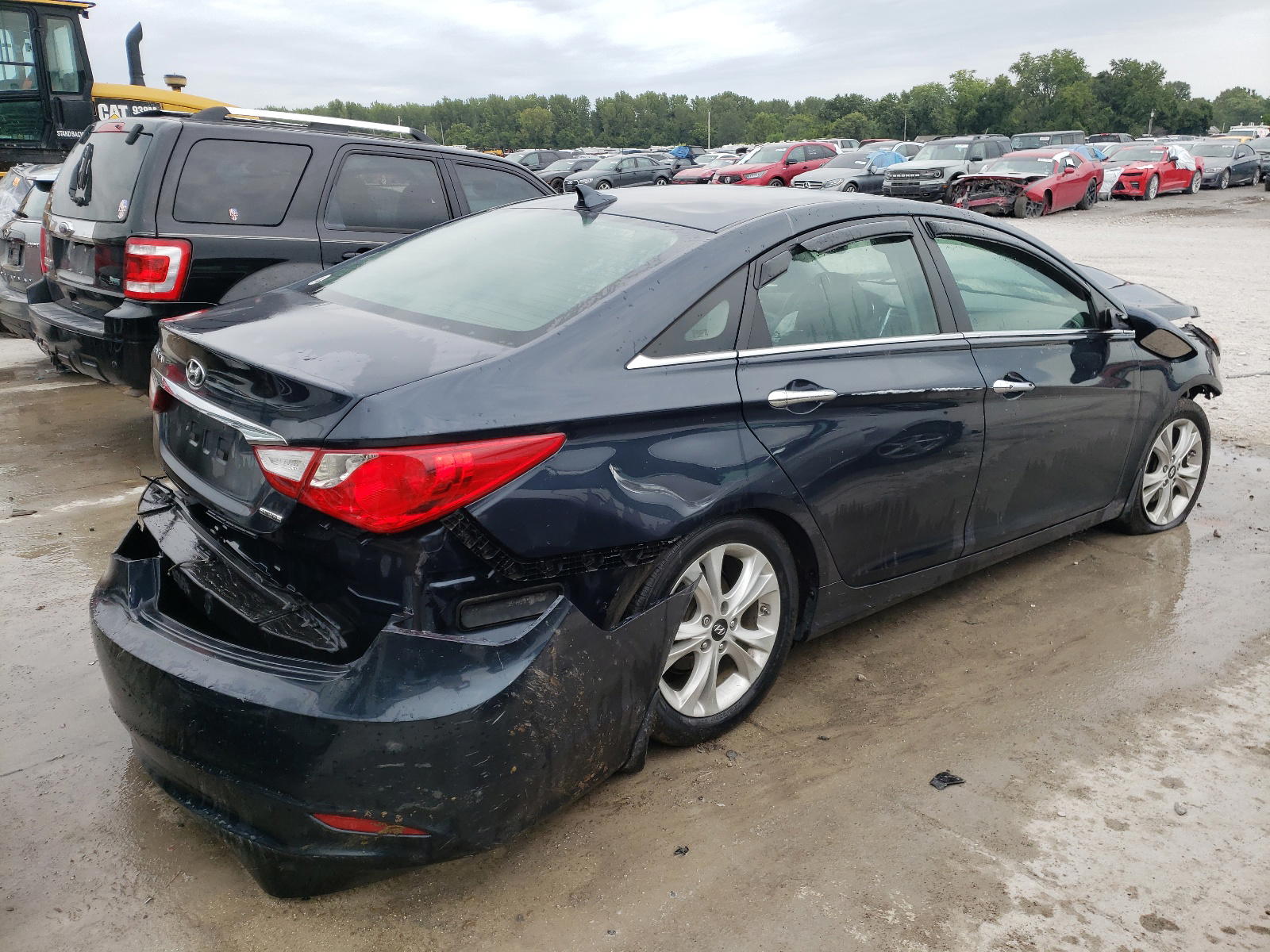 Photo 4 from auction – 2011 HYUNDAI SONATA SE with VIN 5NPEC4AC8BH122155