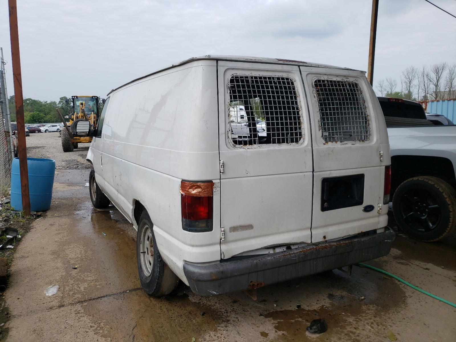 Photo 3 from auction – 2005 FORD ECONOLINE with VIN 1FDWE35L05HB02693