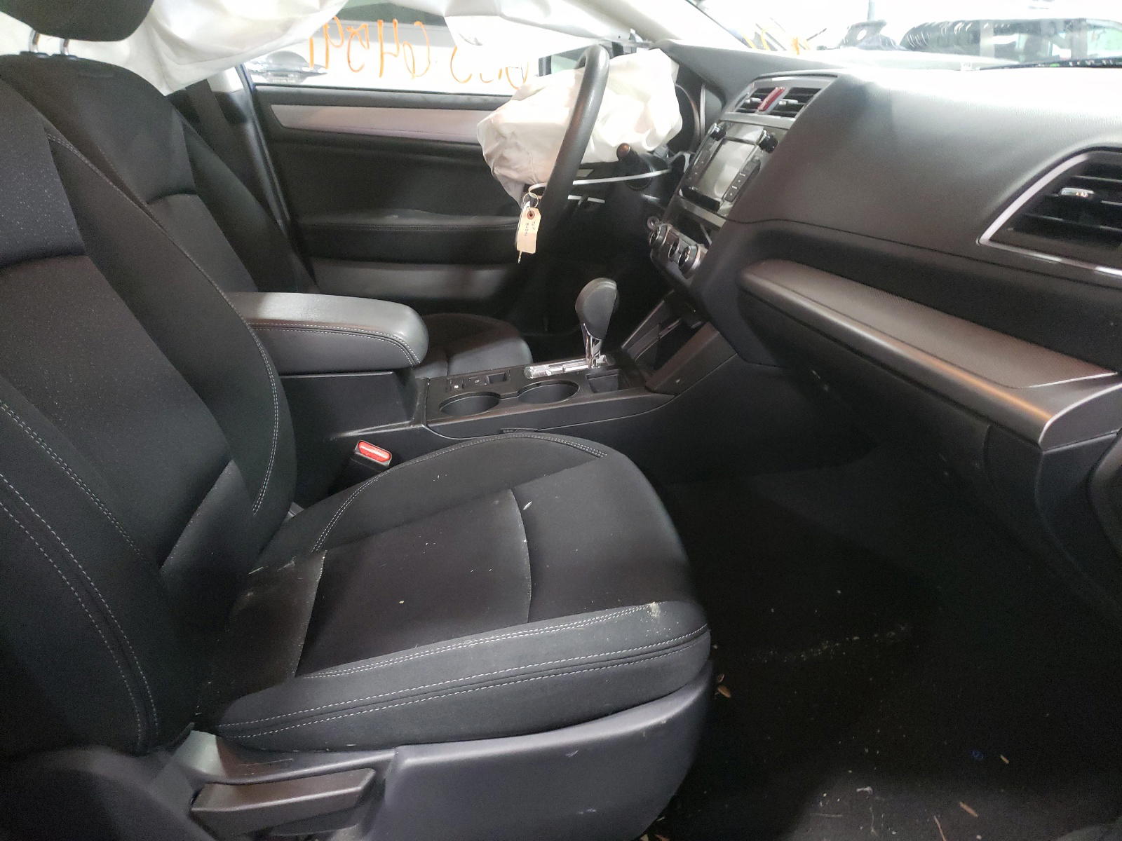 Photo 5 from auction – 2018 SUBARU LEGACY 2.5 with VIN 4S3BNAB62J3030294