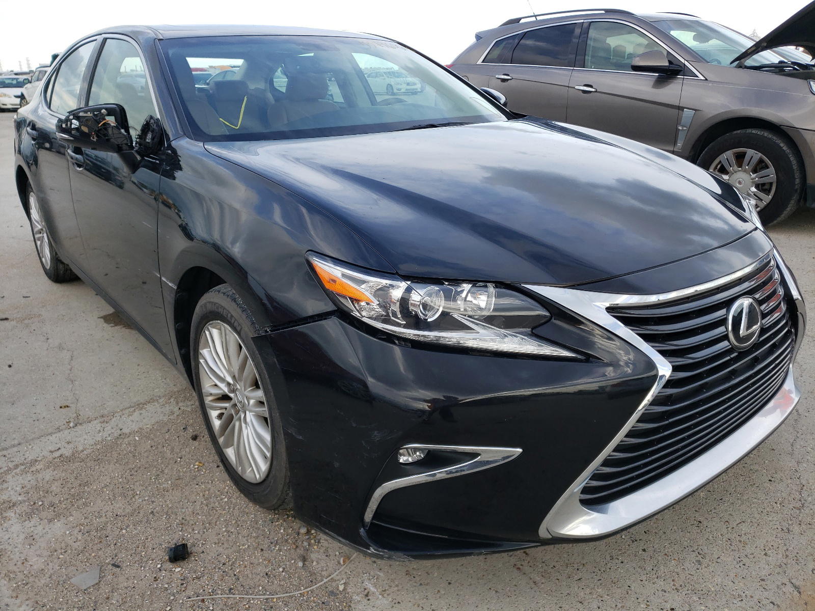 LEXUS ES 350 2016 with VIN 58ABK1GG4GU025325 - Photo from auction