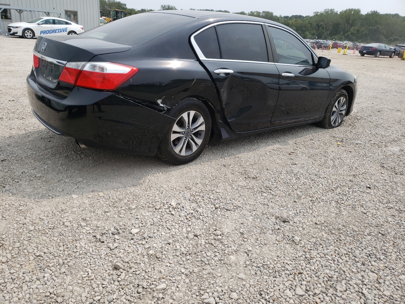 Photo 4 from auction – 2015 HONDA ACCORD LX with VIN 1HGCR2F38FA143072