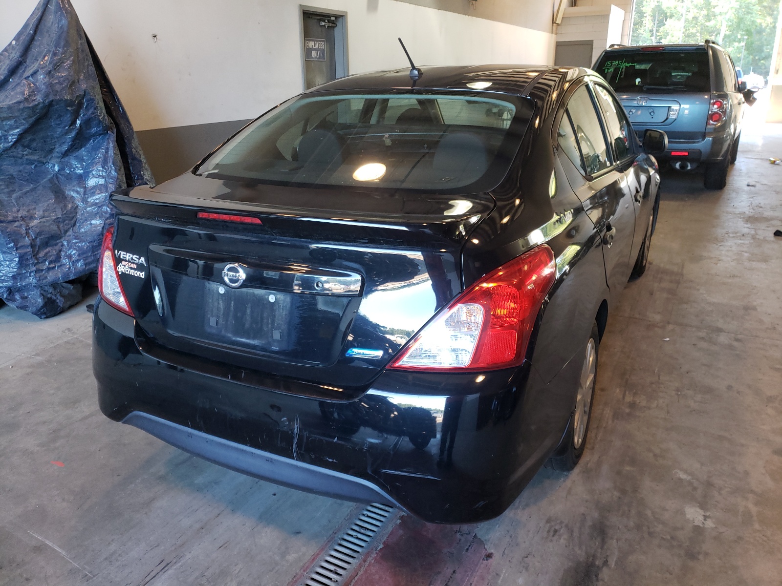 Photo 4 from auction – 2015 NISSAN VERSA S with VIN 3N1CN7AP5FL843841