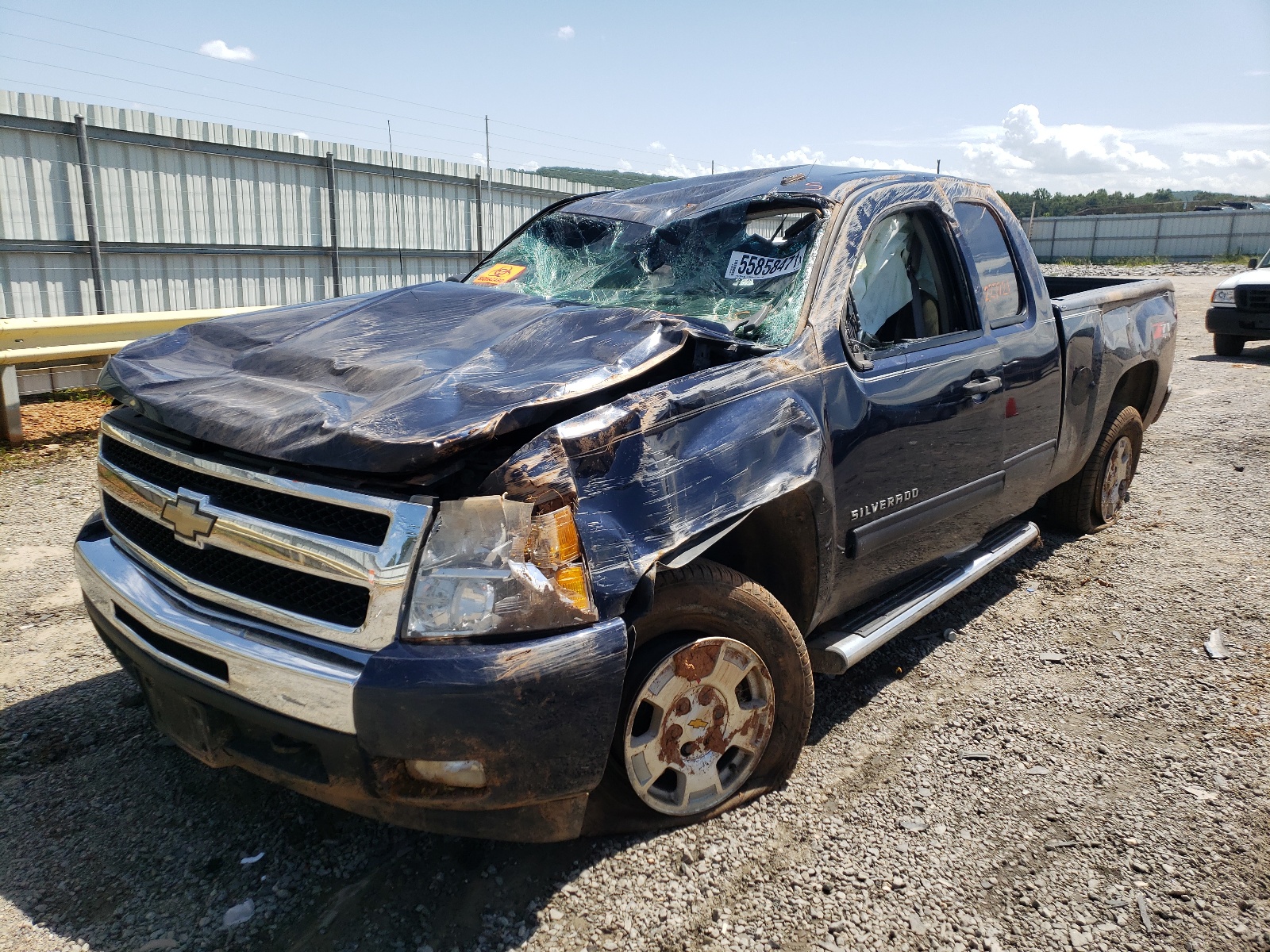 Photo 2 from auction – 2010 CHEVROLET SILVERADO with VIN 1GCSKSE31AZ139309