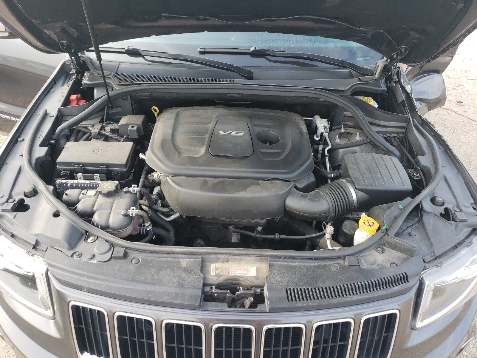 Photo 7 from auction – 2016 JEEP GRAND CHER with VIN 1C4RJFBG0GC348472