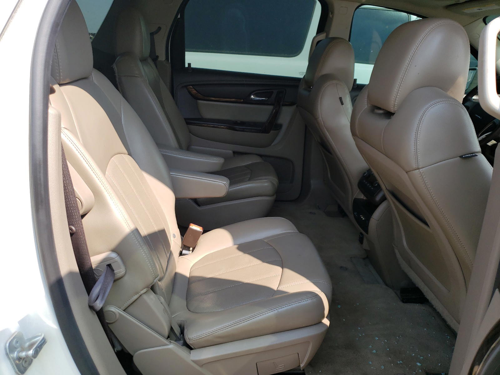 Photo 6 from auction – 2015 GMC ACADIA DEN with VIN 1GKKVTKDXFJ202976