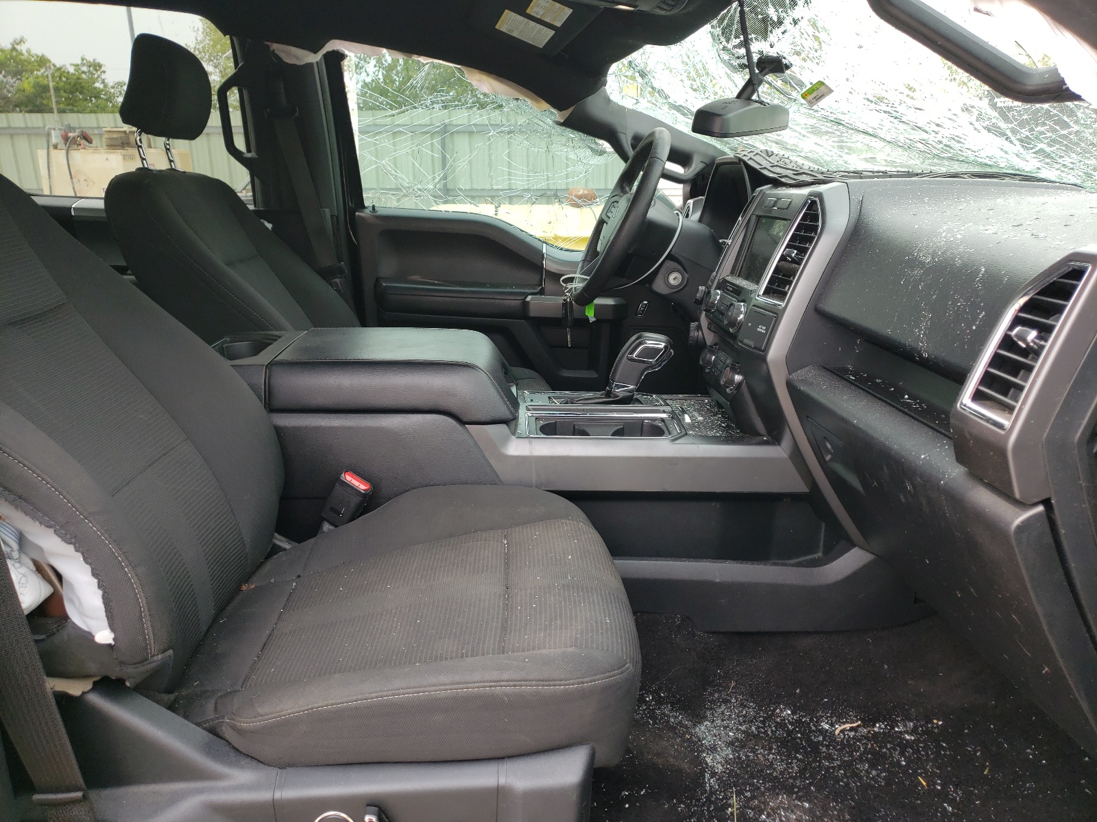 Zdjęcie 5 z aukcji – 2016 FORD F150 SUPER z VIN 1FTEW1EF4GKE82073
