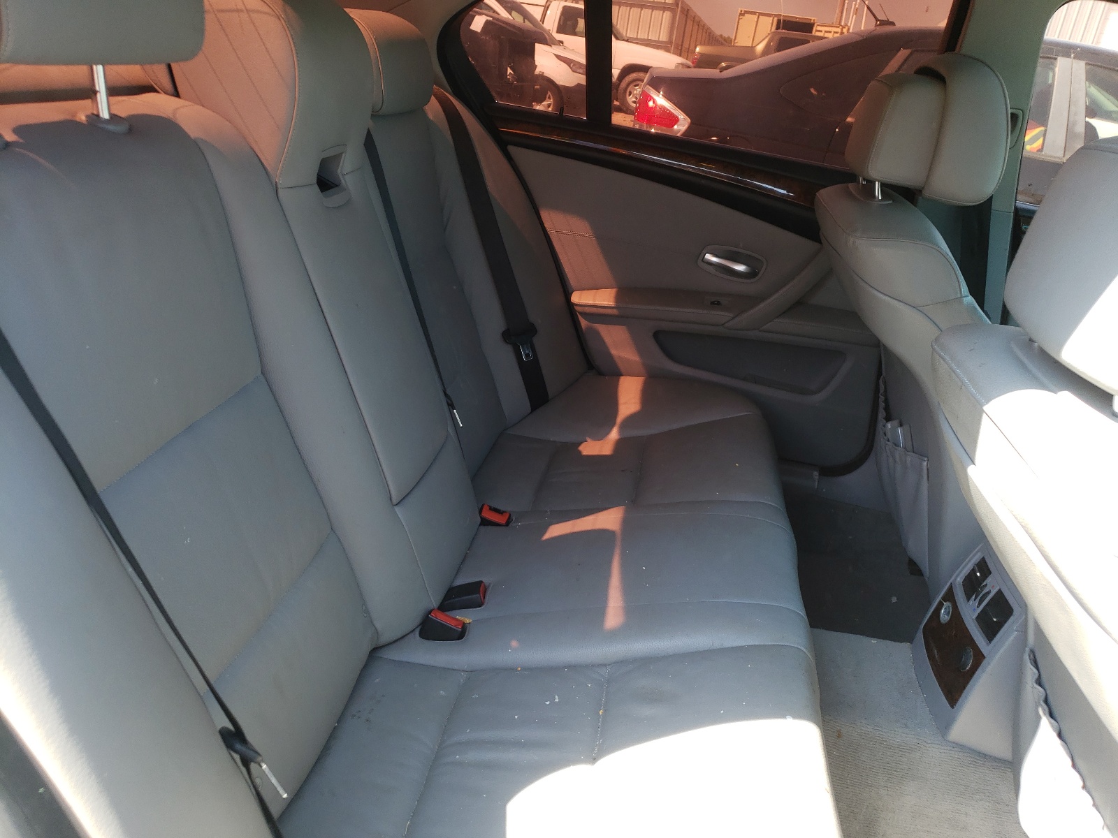 Photo 6 from auction – 2009 BMW 528 I with VIN WBANU53519C120218