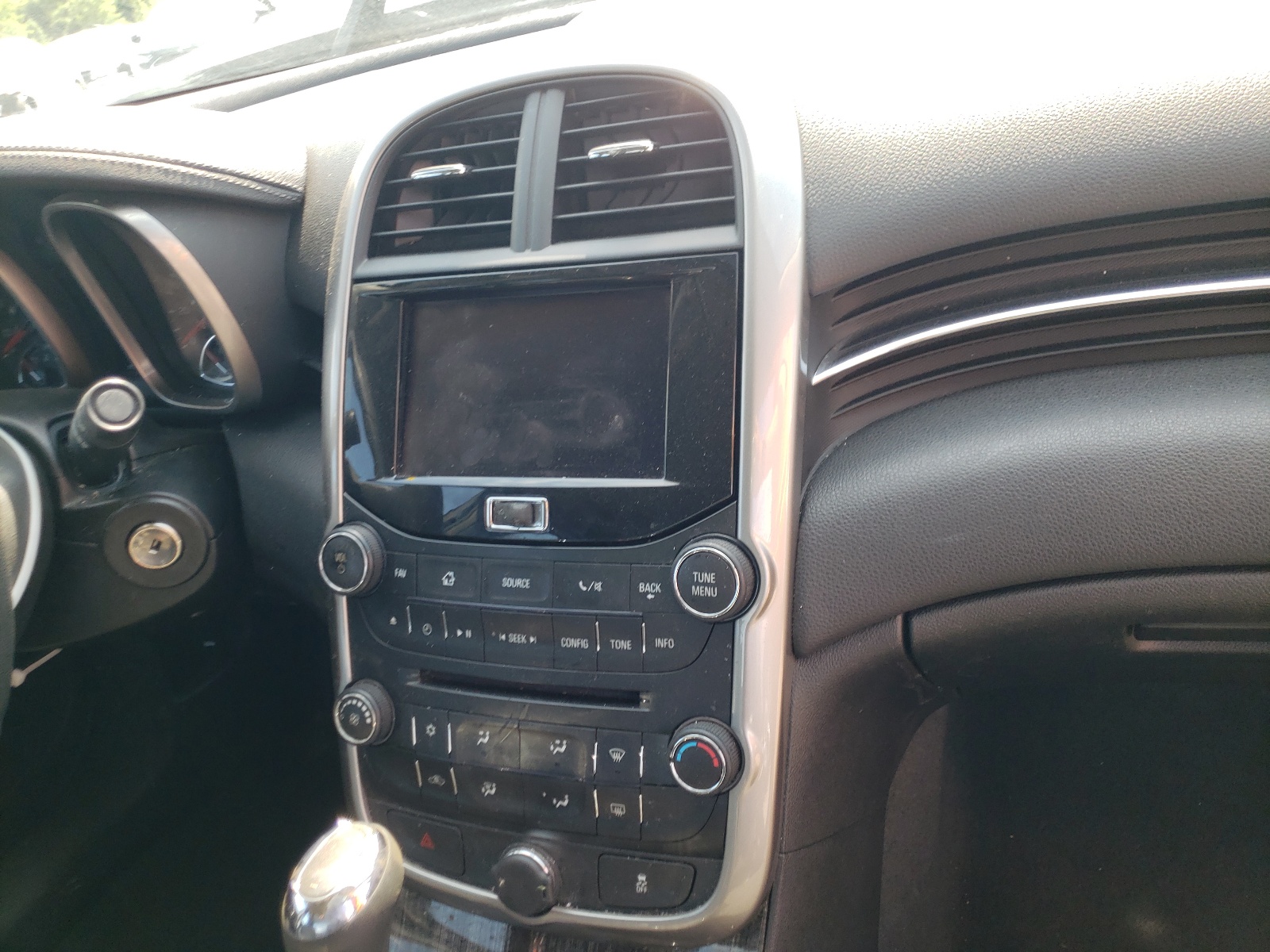 Photo 9 from auction – 2014 CHEVROLET MALIBU 1LT with VIN 1G11C5SL8EF134543