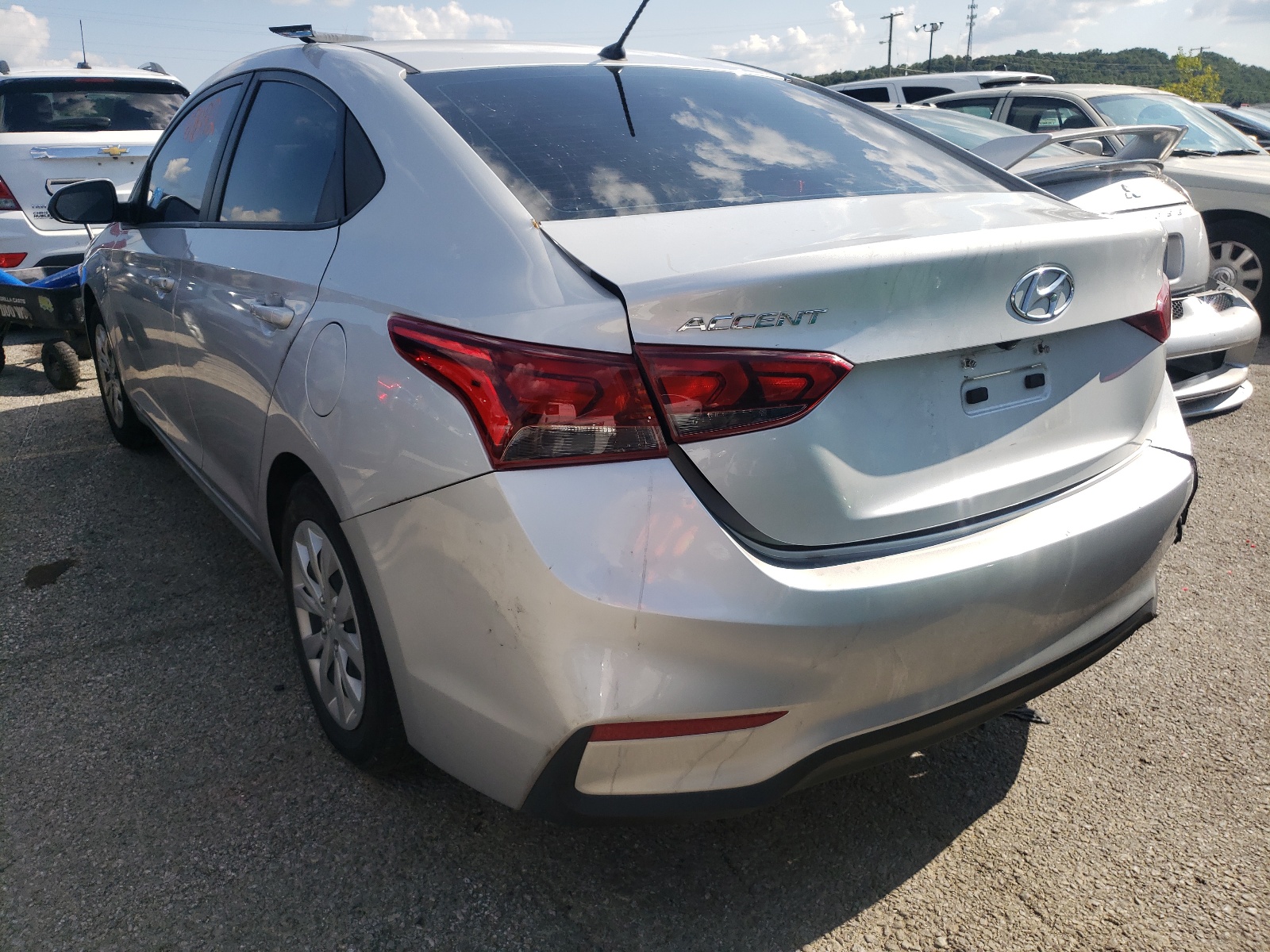 Photo 3 from auction – 2019 HYUNDAI ACCENT SE with VIN 3KPC24A39KE059906